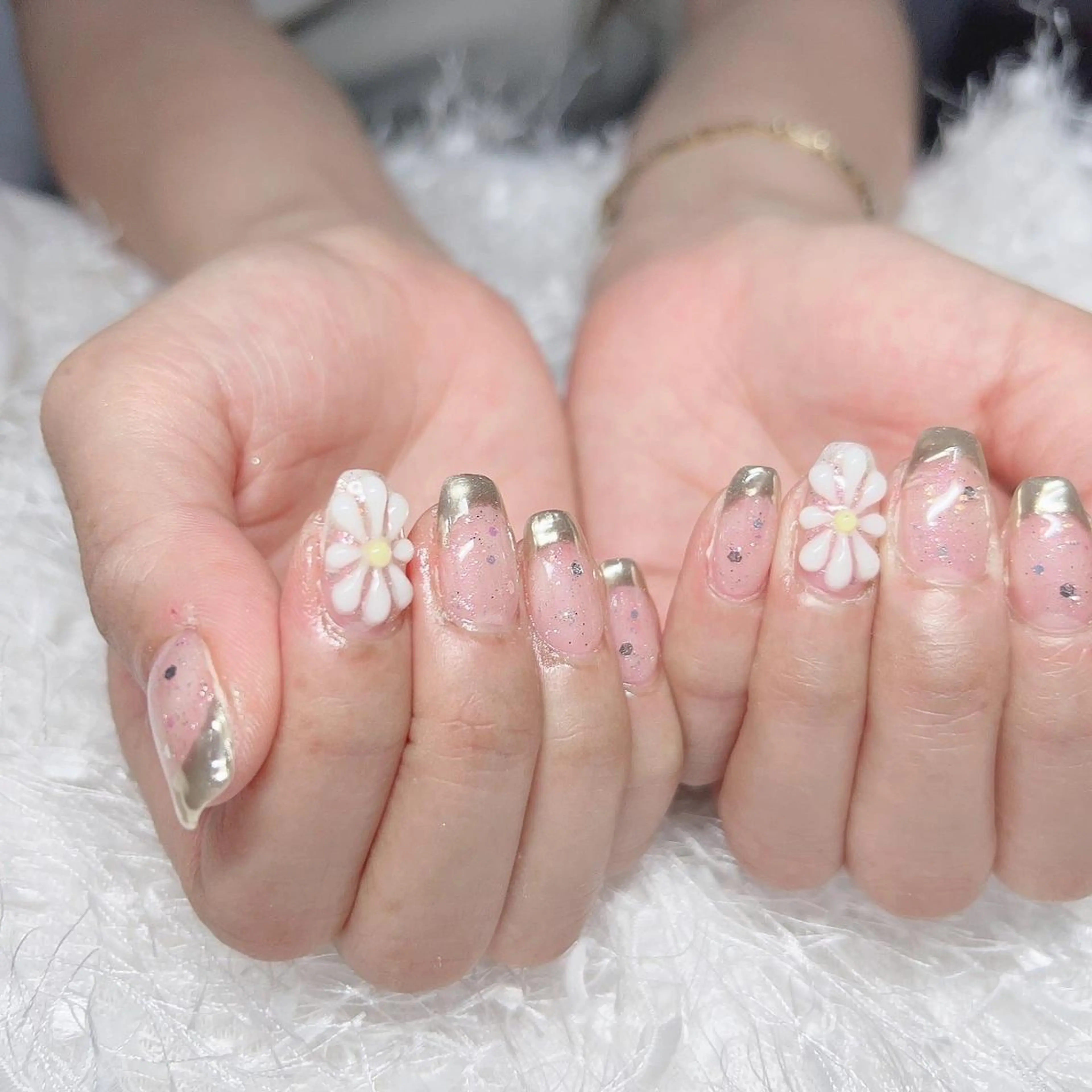 ネイル 長さ出し フレンチネイル ジェルネイル グラデーション 韓国ネイル ハンドネイル Nail&eye Belire 新宿のネイルデザイン