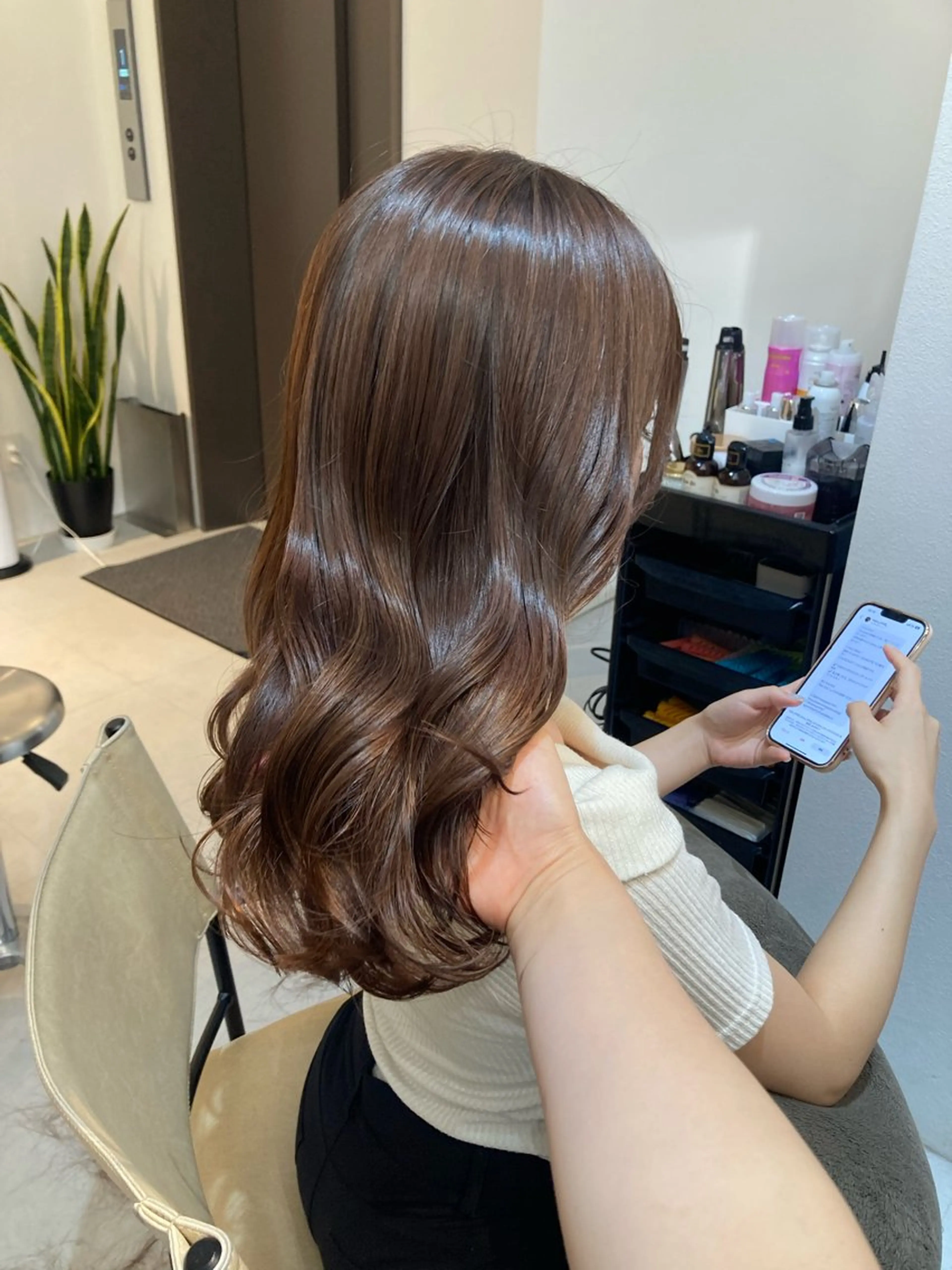 ミディアム ✨色持ちの良い艶 カラー✨蟹江真世のヘアスタイル