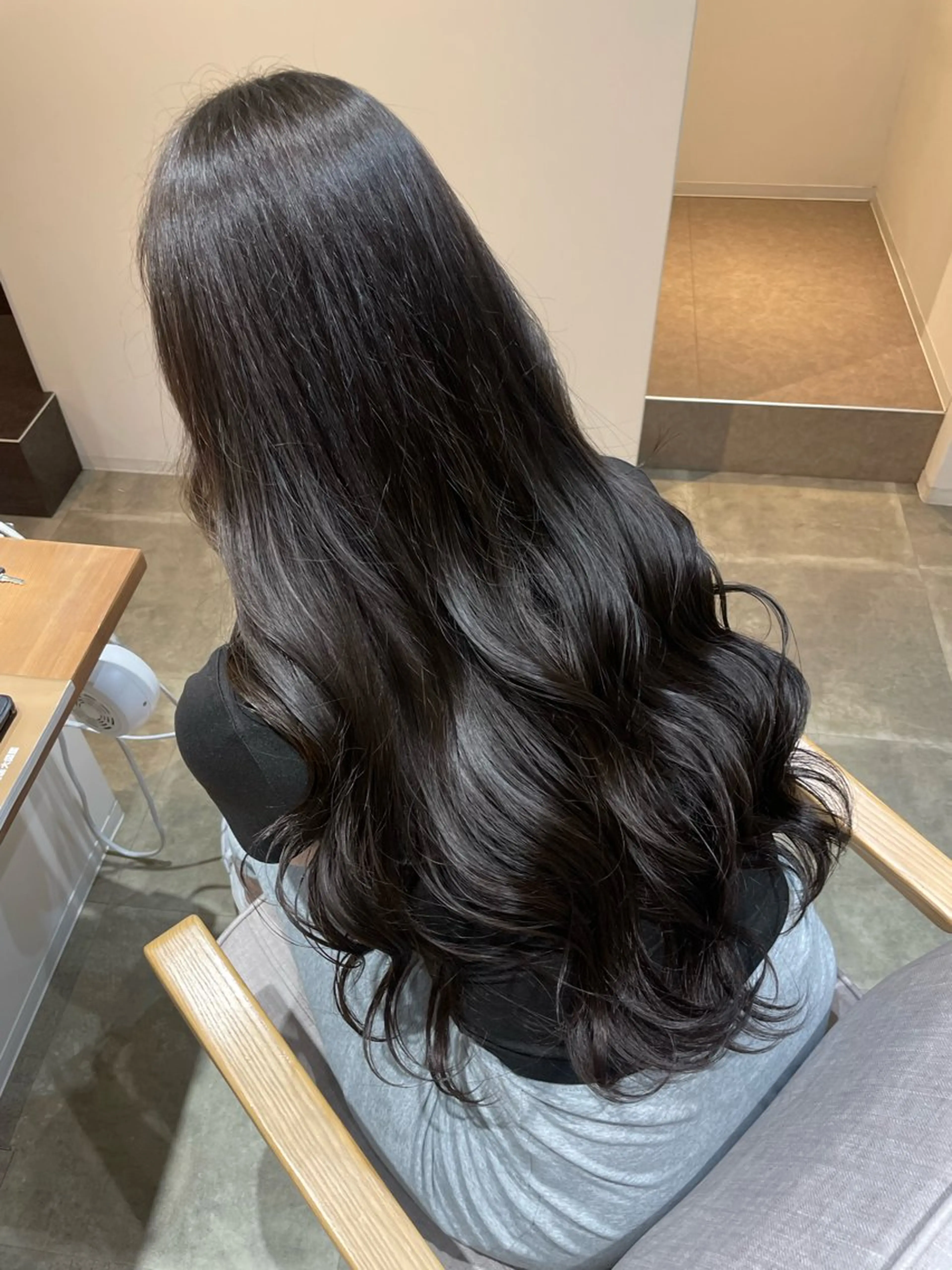 カラー 杉田 理胡のヘアスタイル