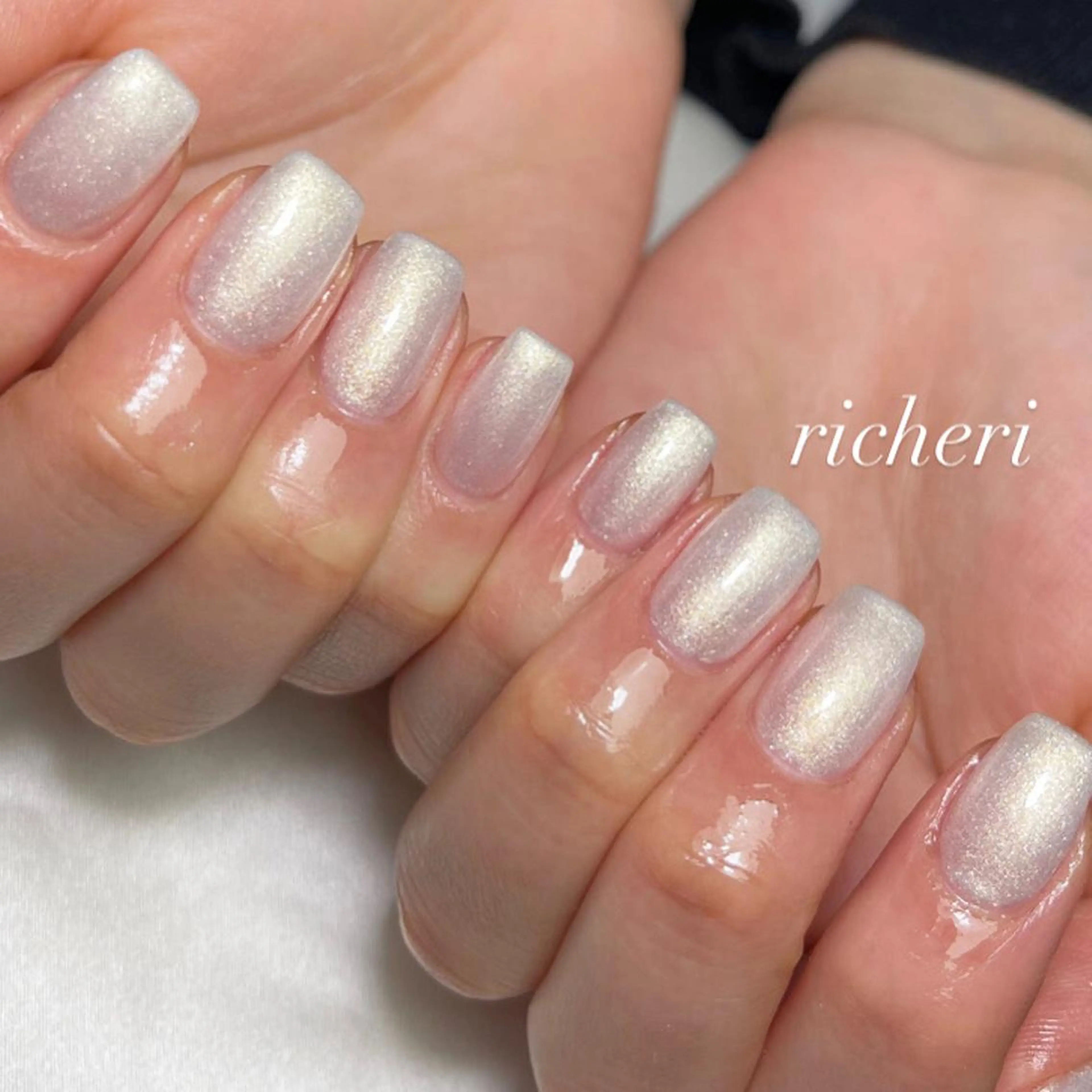 ミディアム ネイル ハンドネイル richeri beautyのエステ・リラクイメージ