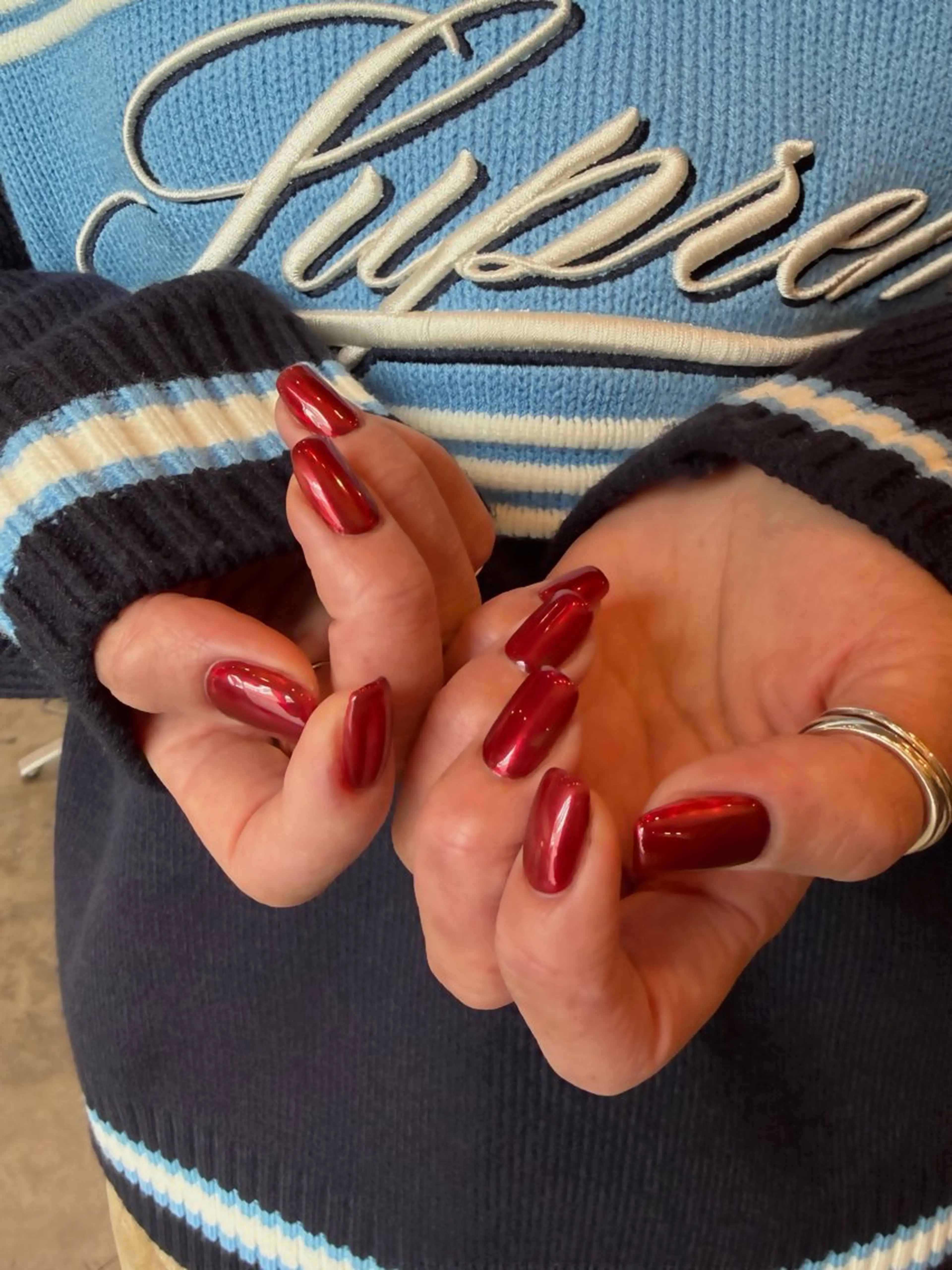 ネイル ブラウン カジュアル ミラーネイル 赤色 🌼大西洋子 laughl🌼のネイルデザイン