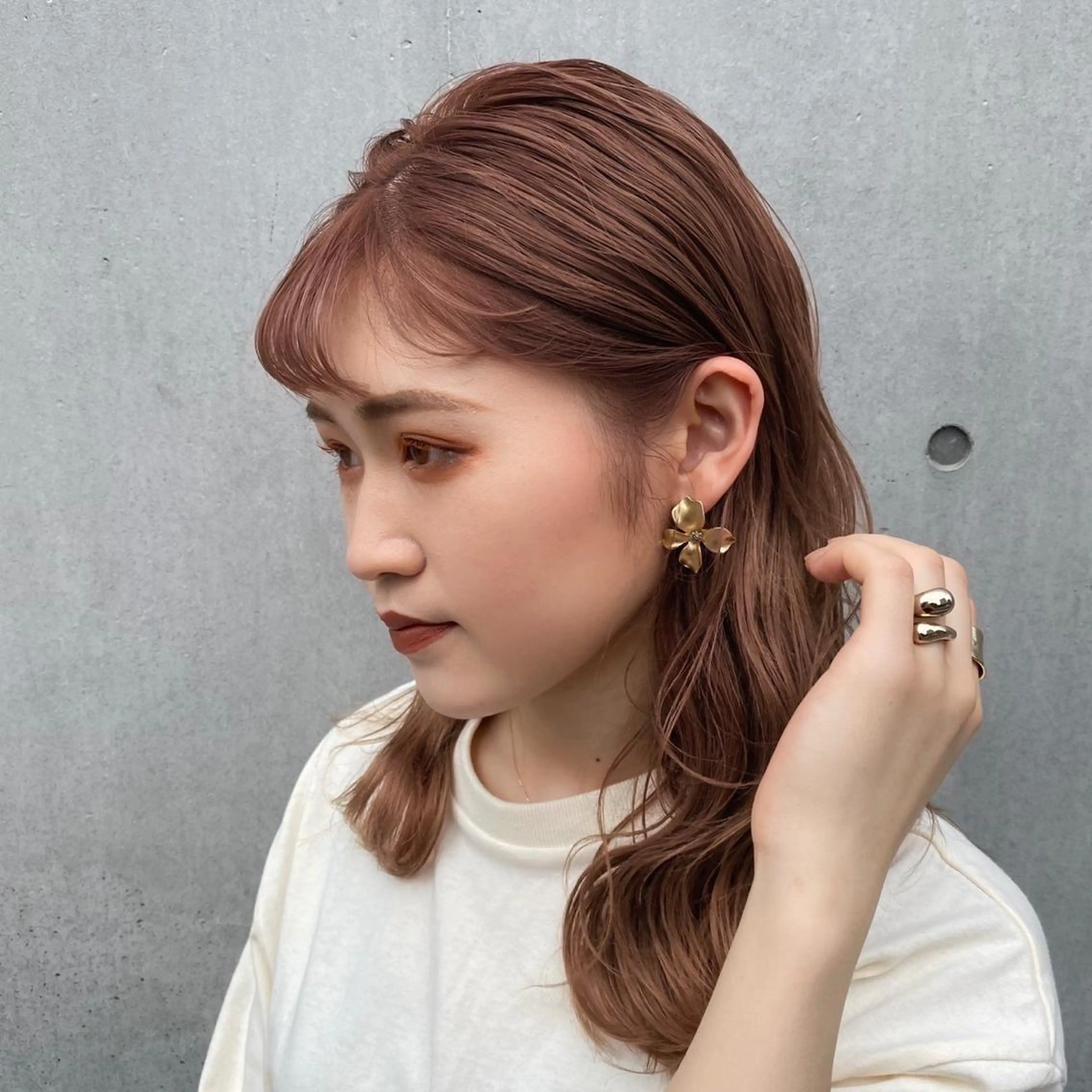 ミディアム カラー YUMA/レイヤー/ 似合わせ/パーマのヘアスタイル