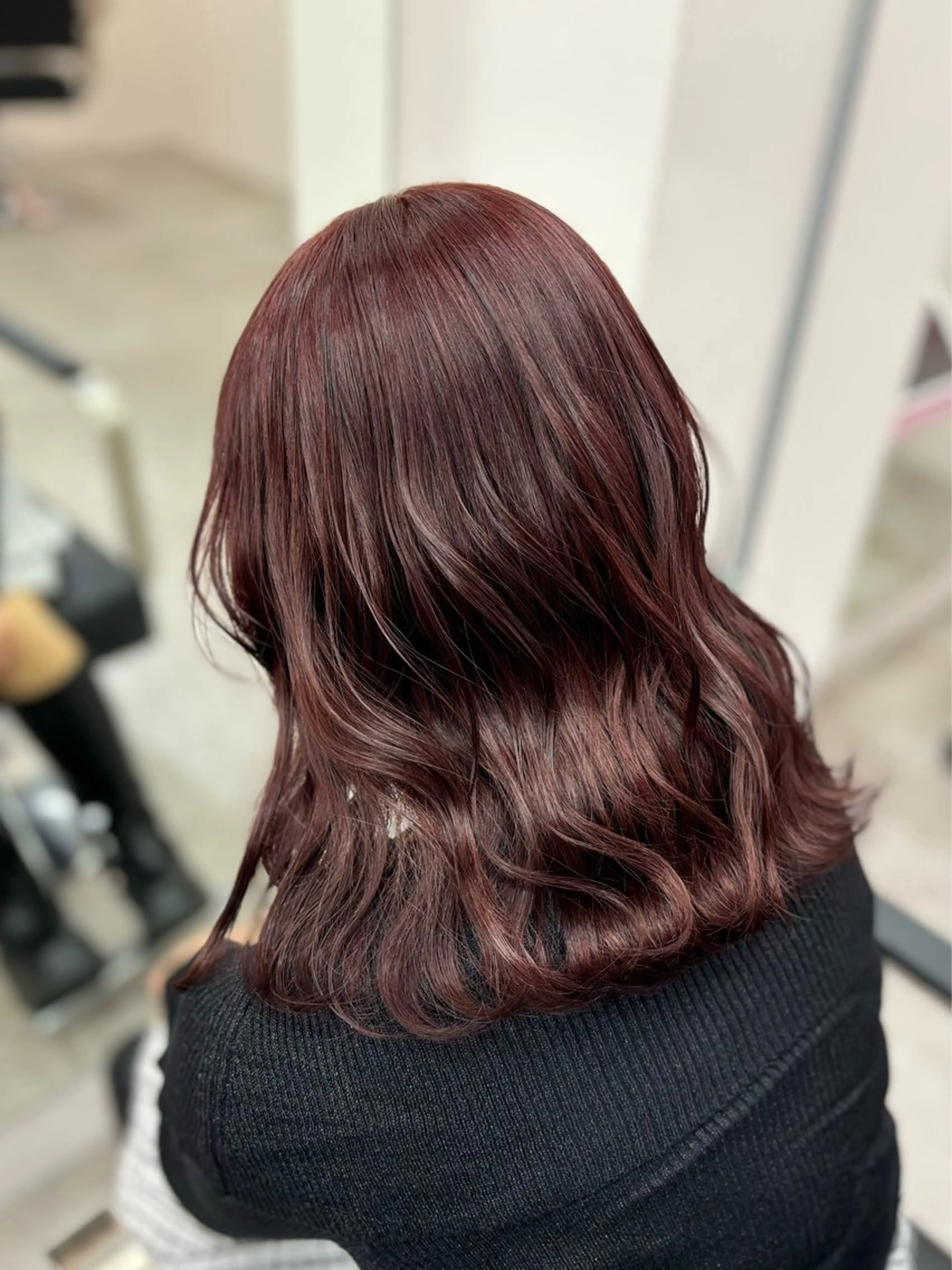 ミディアム 田中麻鈴/ハイトーン /ミルクティーのヘアスタイル