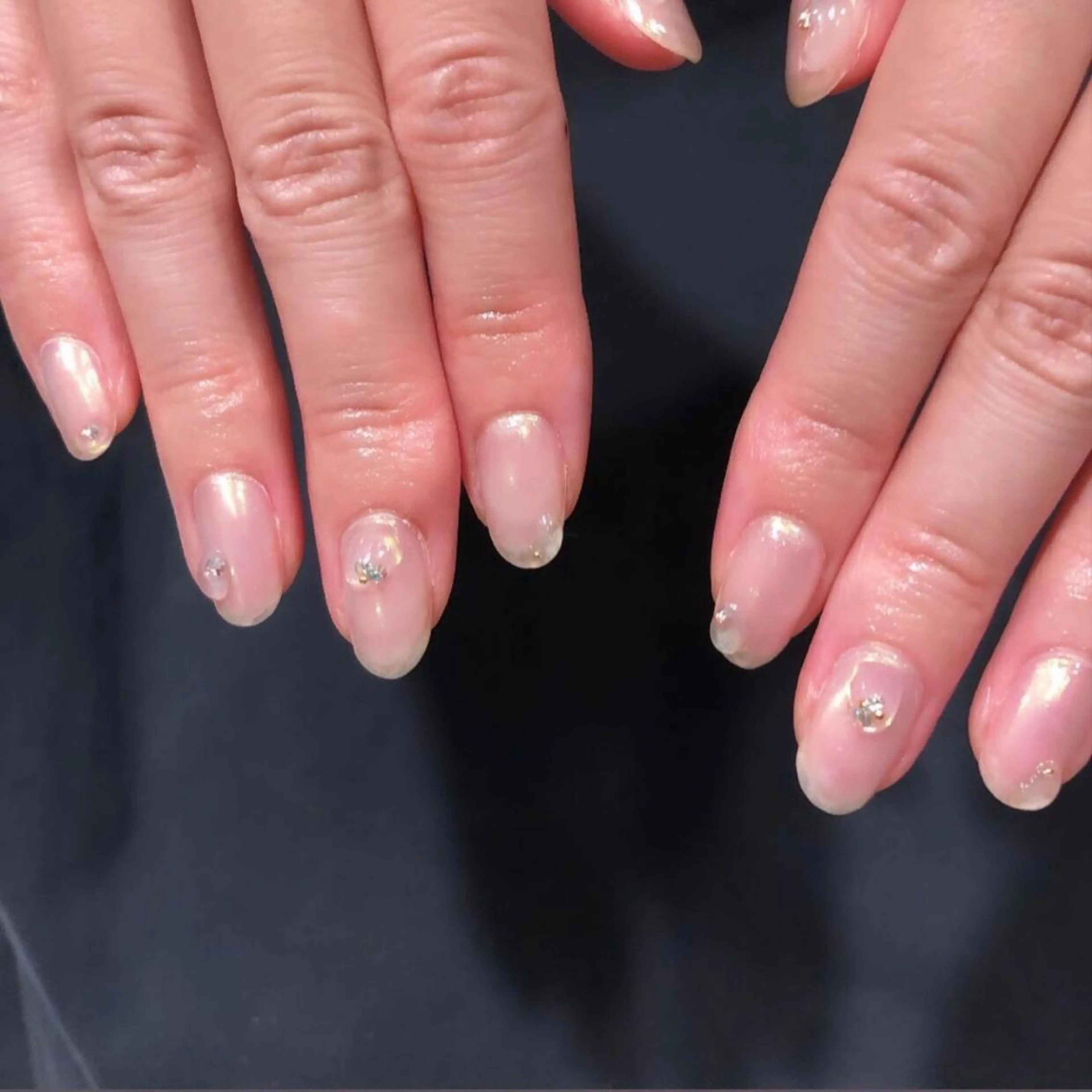 ネイル オーロラネイル クリアネイル ストーンネイル ハンドネイル フットネイル ハンドケア Nes.Nail所属・Miyagi Asamiのネイルデザイン