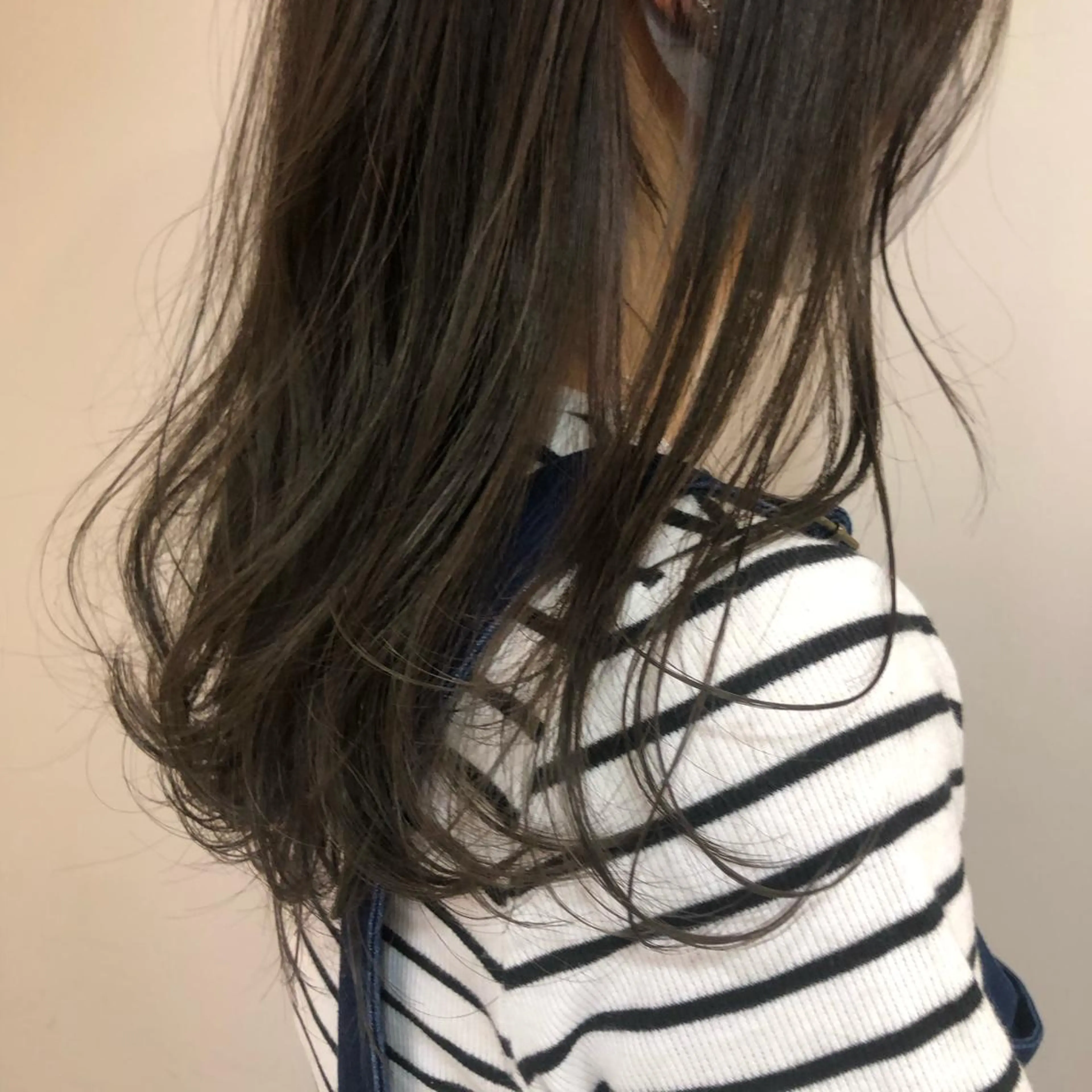 ロング カラー ベージュカラー オリーブベージュ カット ヘアカラー トリートメント 似合わせ.ﾍｱｾｯﾄ 得意🌹井上美沙のヘアスタイル