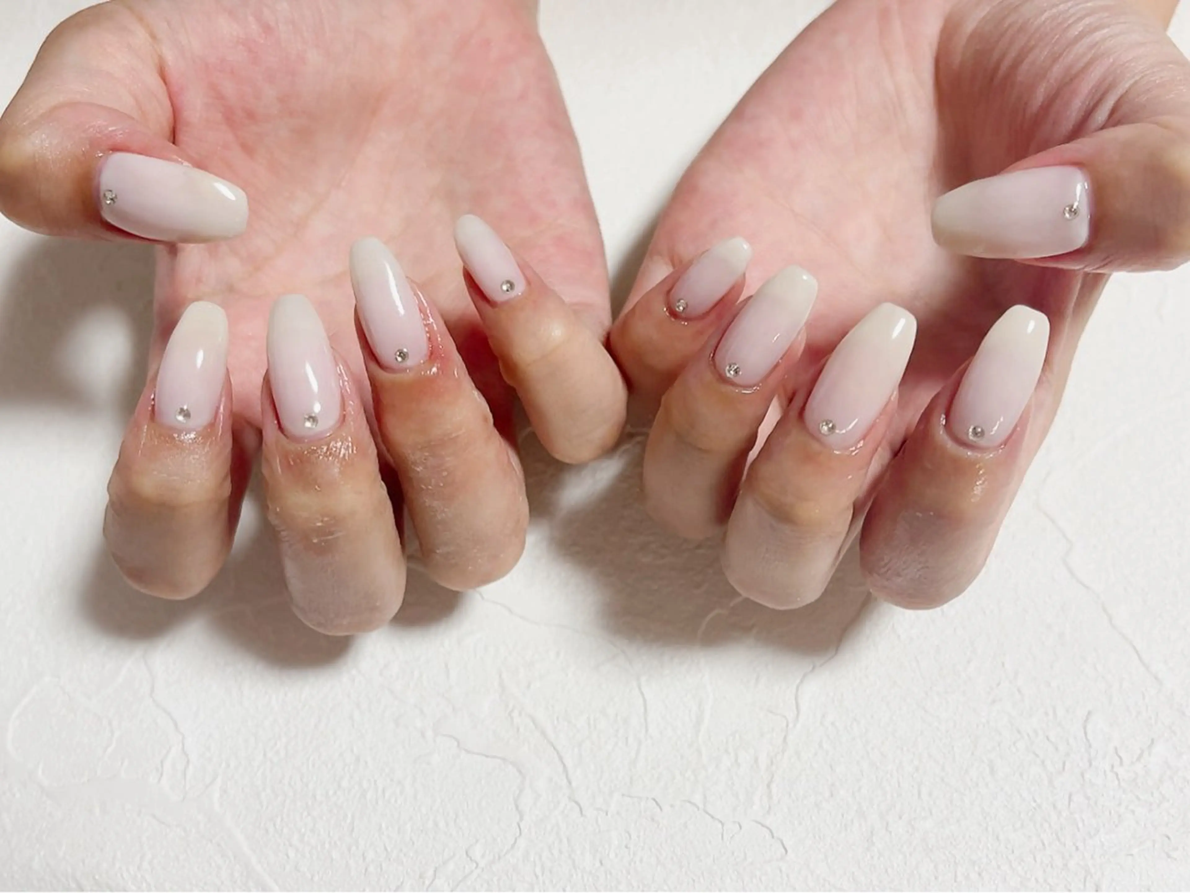 ネイル フットネイル ジェルネイル キラキラネイル メンズネイル ワンカラーネイル kiki nail たまプラーザのネイルデザイン