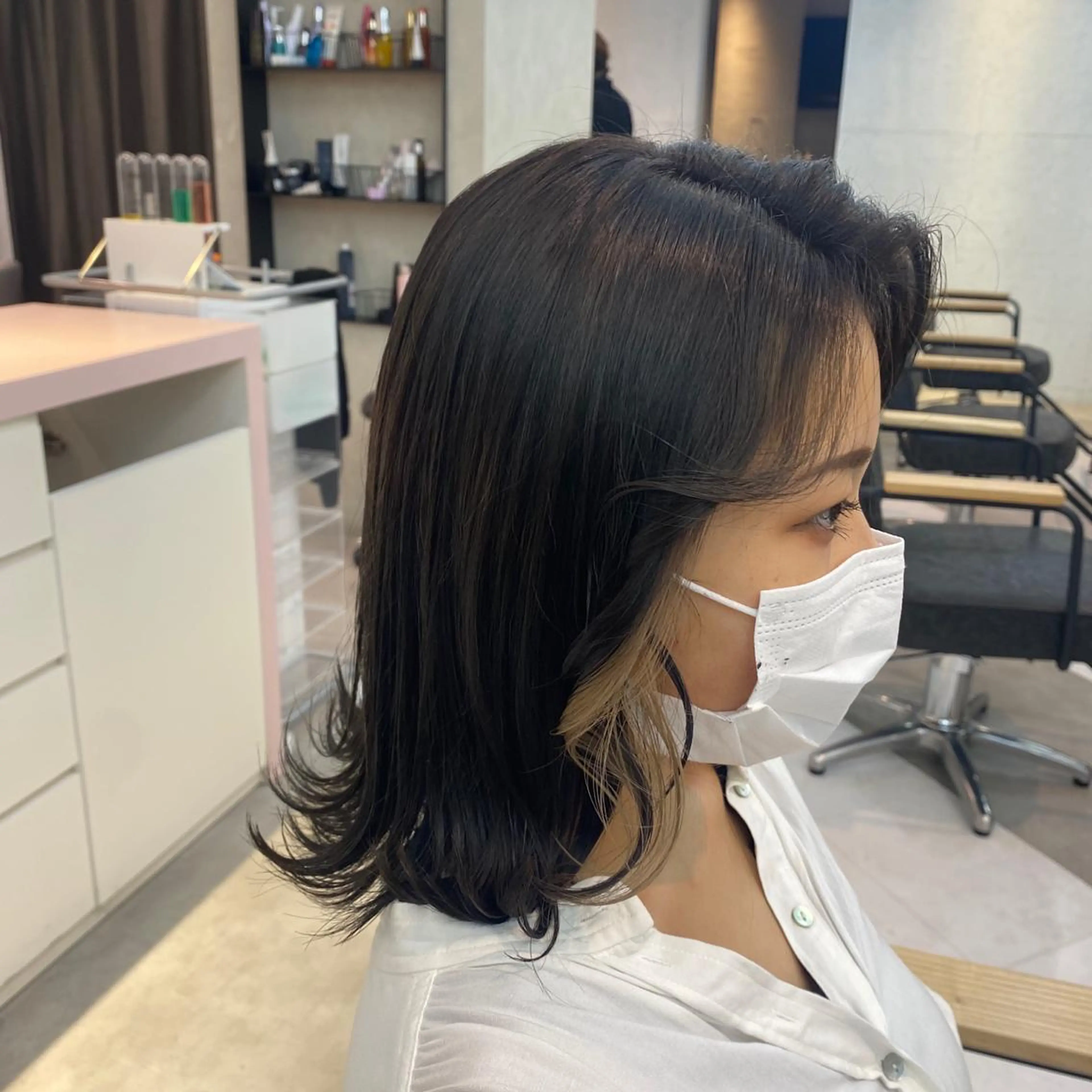 セミロング カラー 酸性ストレート・ メンズ  三原 楊子のヘアスタイル