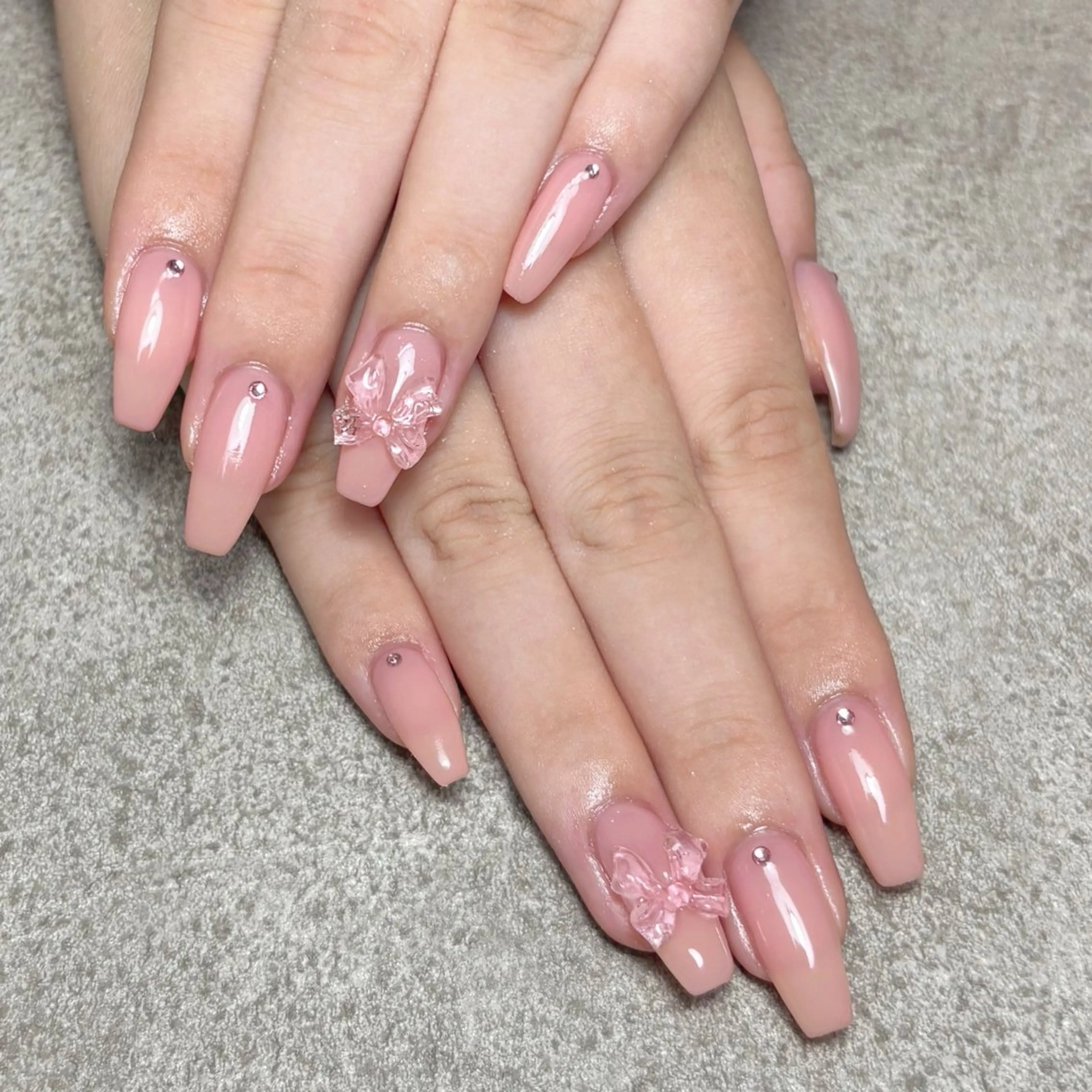 ネイル 持ち込み リボン ハンドネイル nailroom DIASOMNIAのネイルデザイン