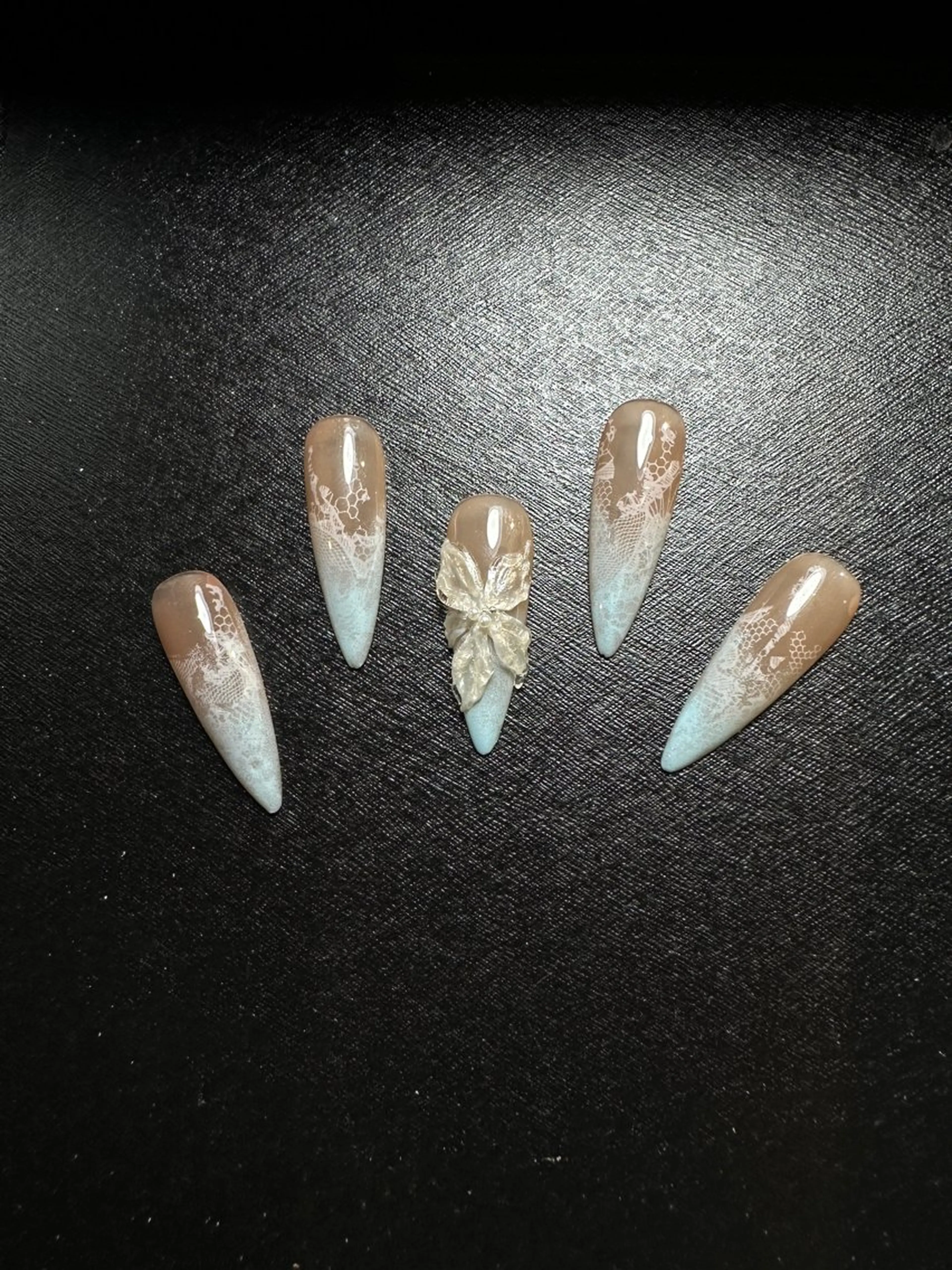 ネイル Lily 💅のネイルデザイン