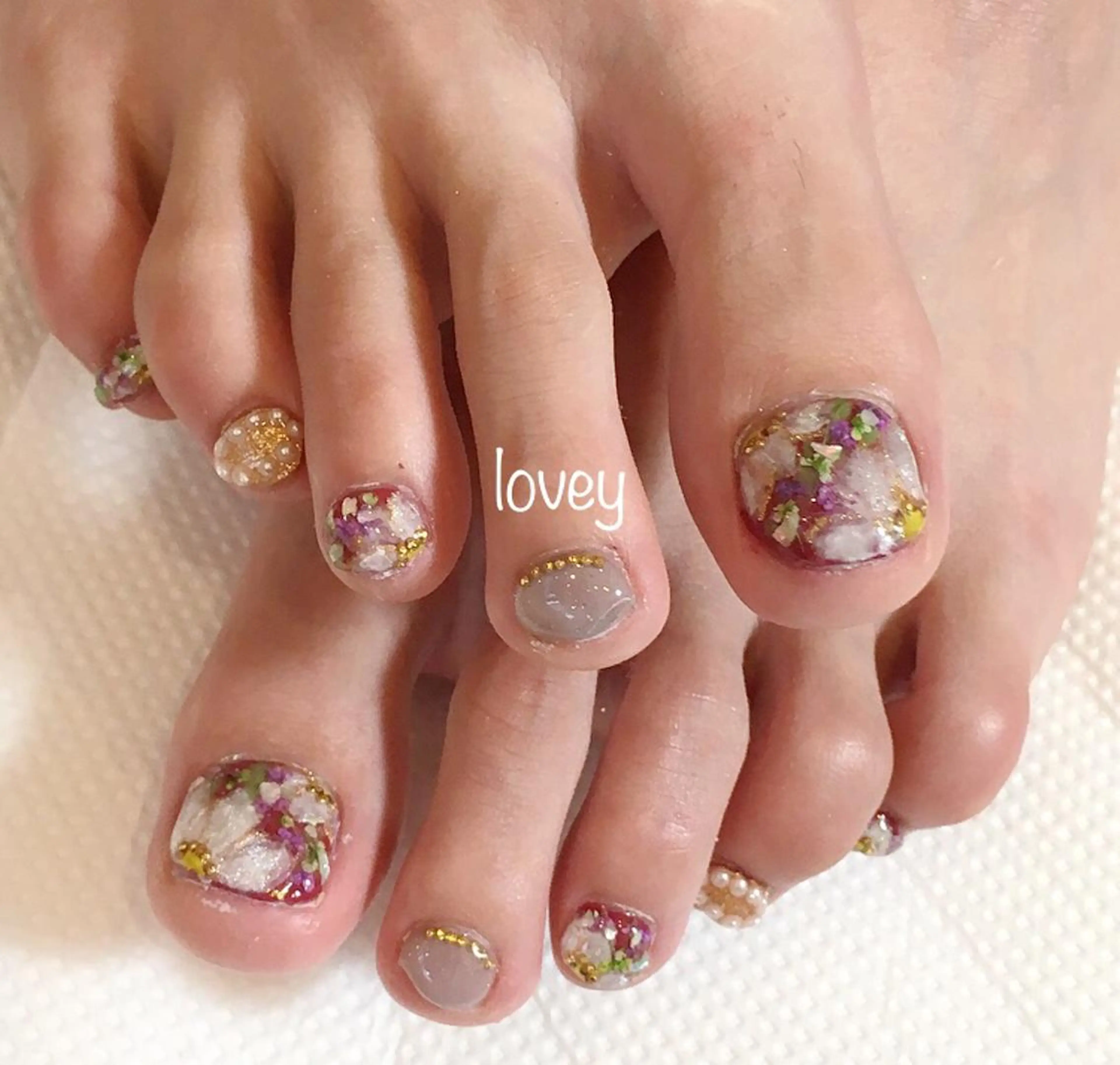 ネイル プライベートサロン loveyのネイルデザイン