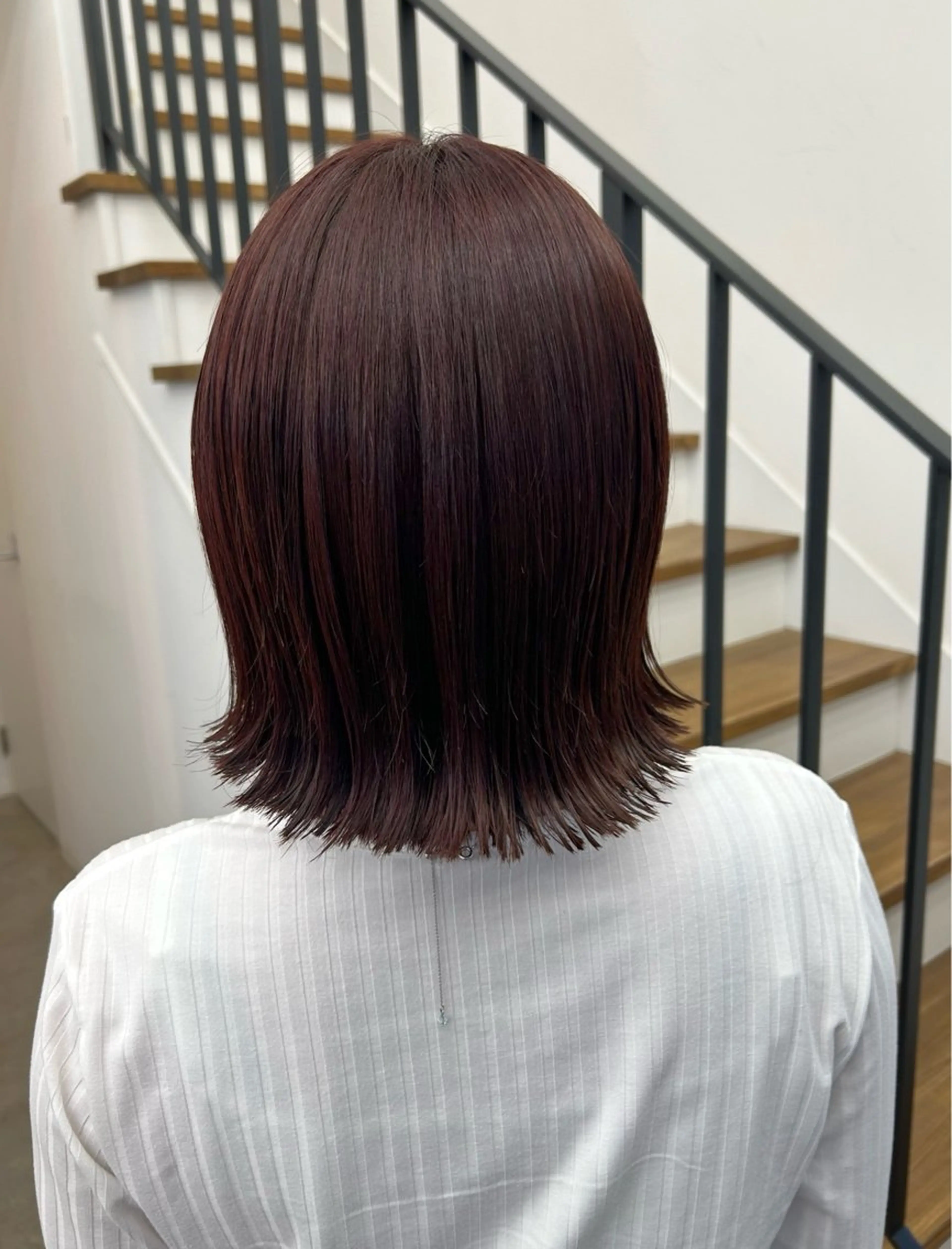 ミディアム ボブ 外ハネヘア カット 本澤 朋香のヘアスタイル