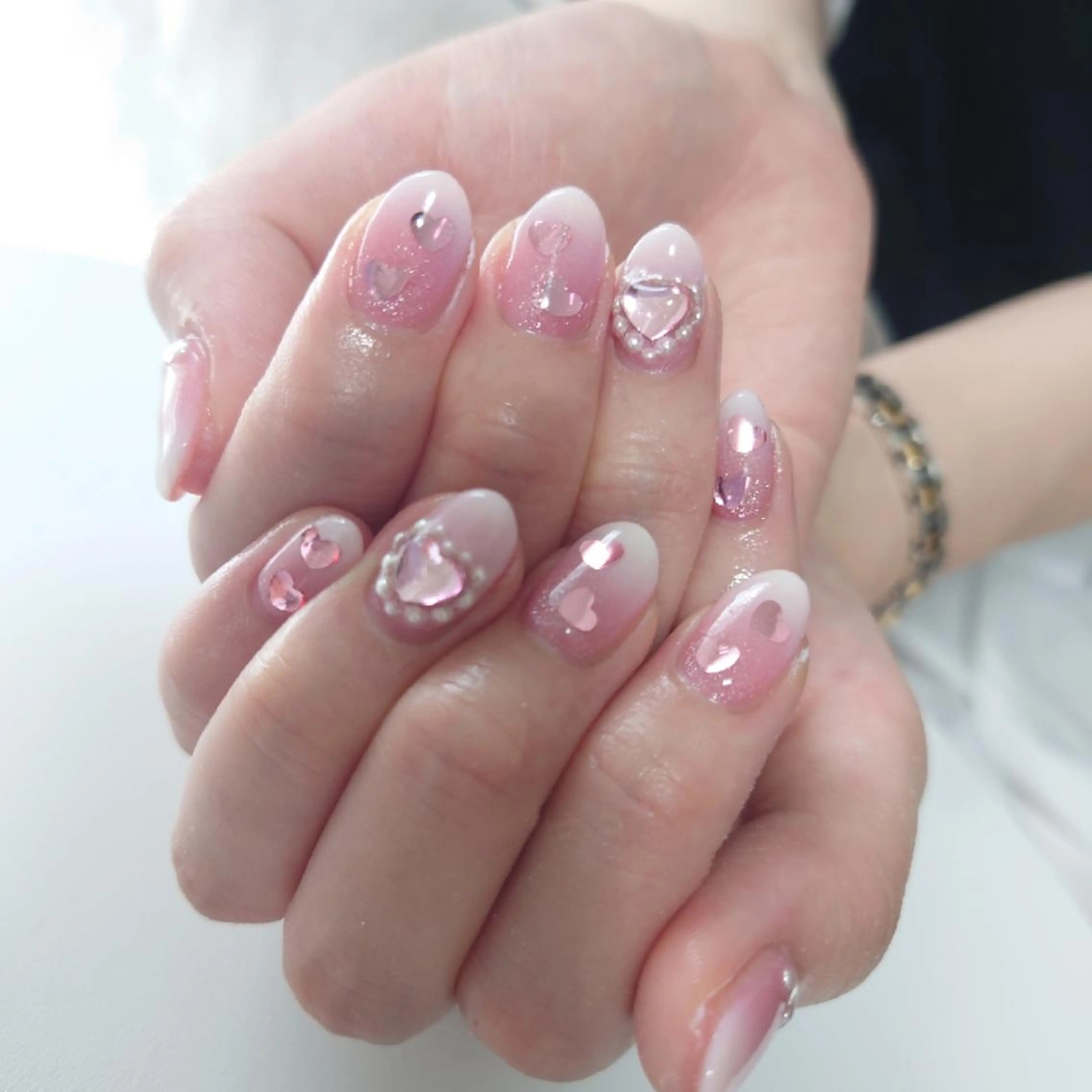 ジェルネイル(アートやり放題)の写真