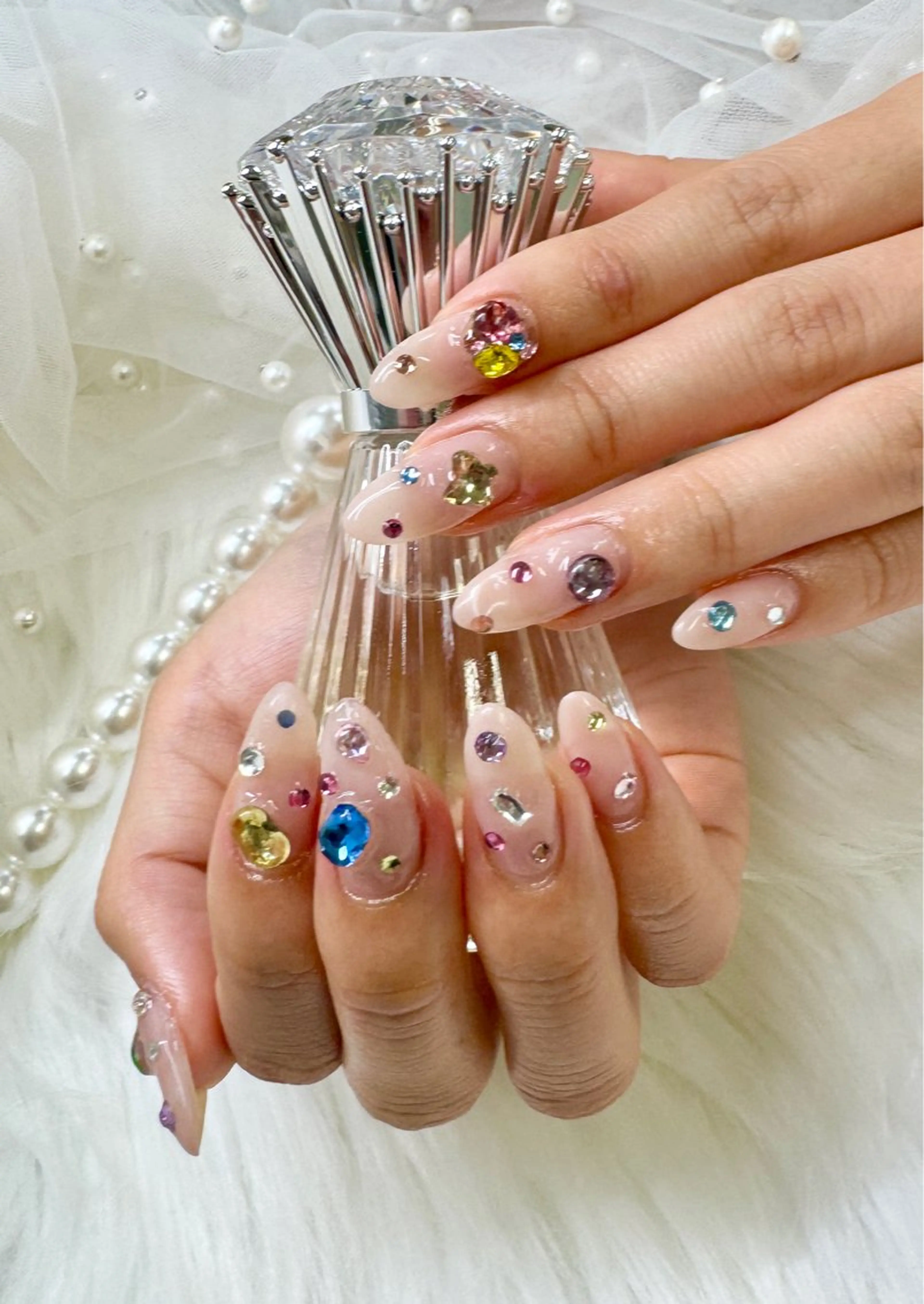 ネイル フレンチネイル ジェルネイル ガラスフレンチ グラデーション キラキラネイル クイーンズネイル銀座所属・Queeens nailのネイルデザイン
