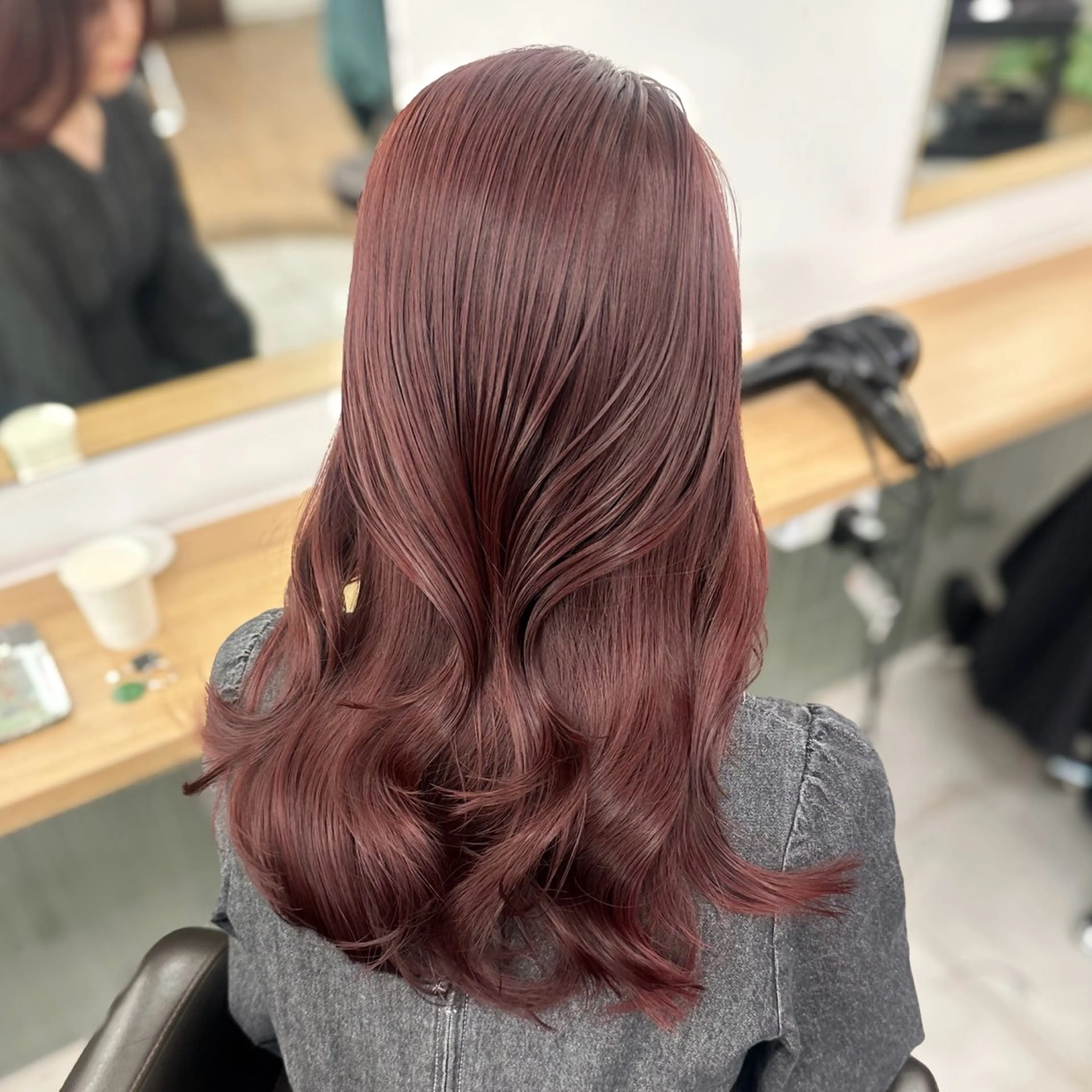 セミロング カラー カット ヘアカラー トリートメント ブリーチなし/レイヤ ー特化🌈Tommyのヘアスタイル