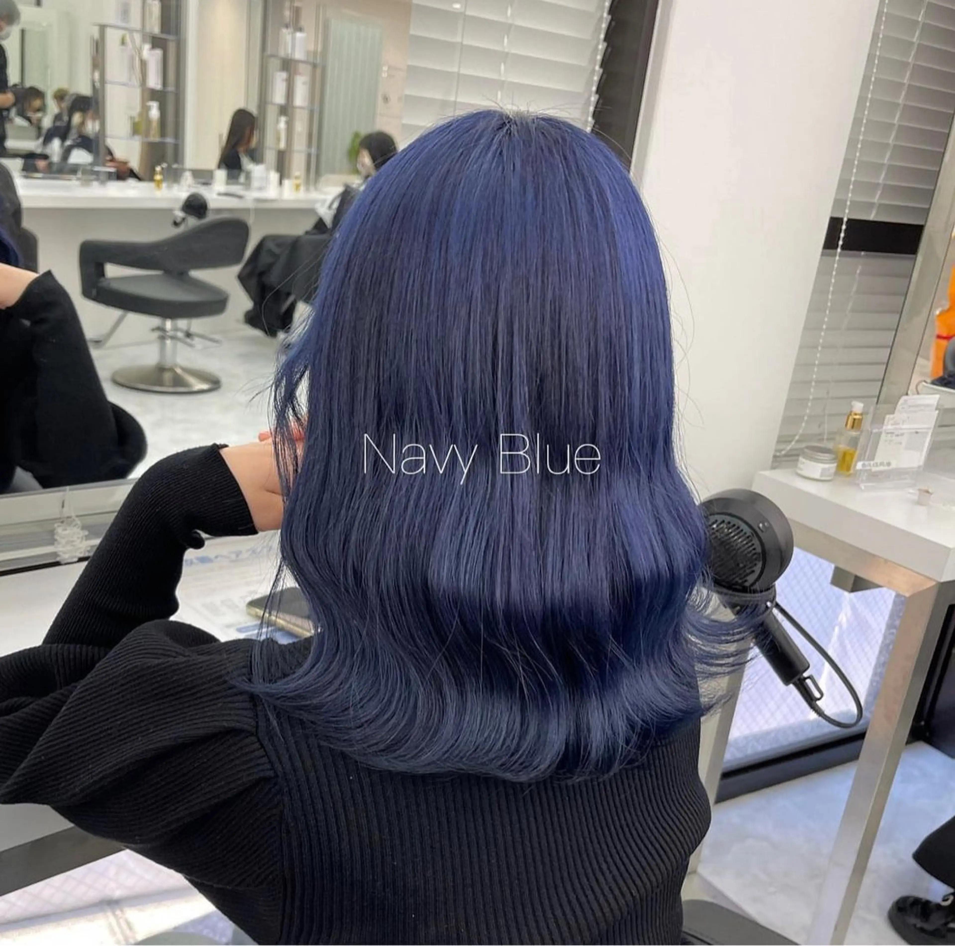 ミディアム カラー ヘアアレンジ 艶髪ハイトーン🫧 Kurehaのヘアスタイル