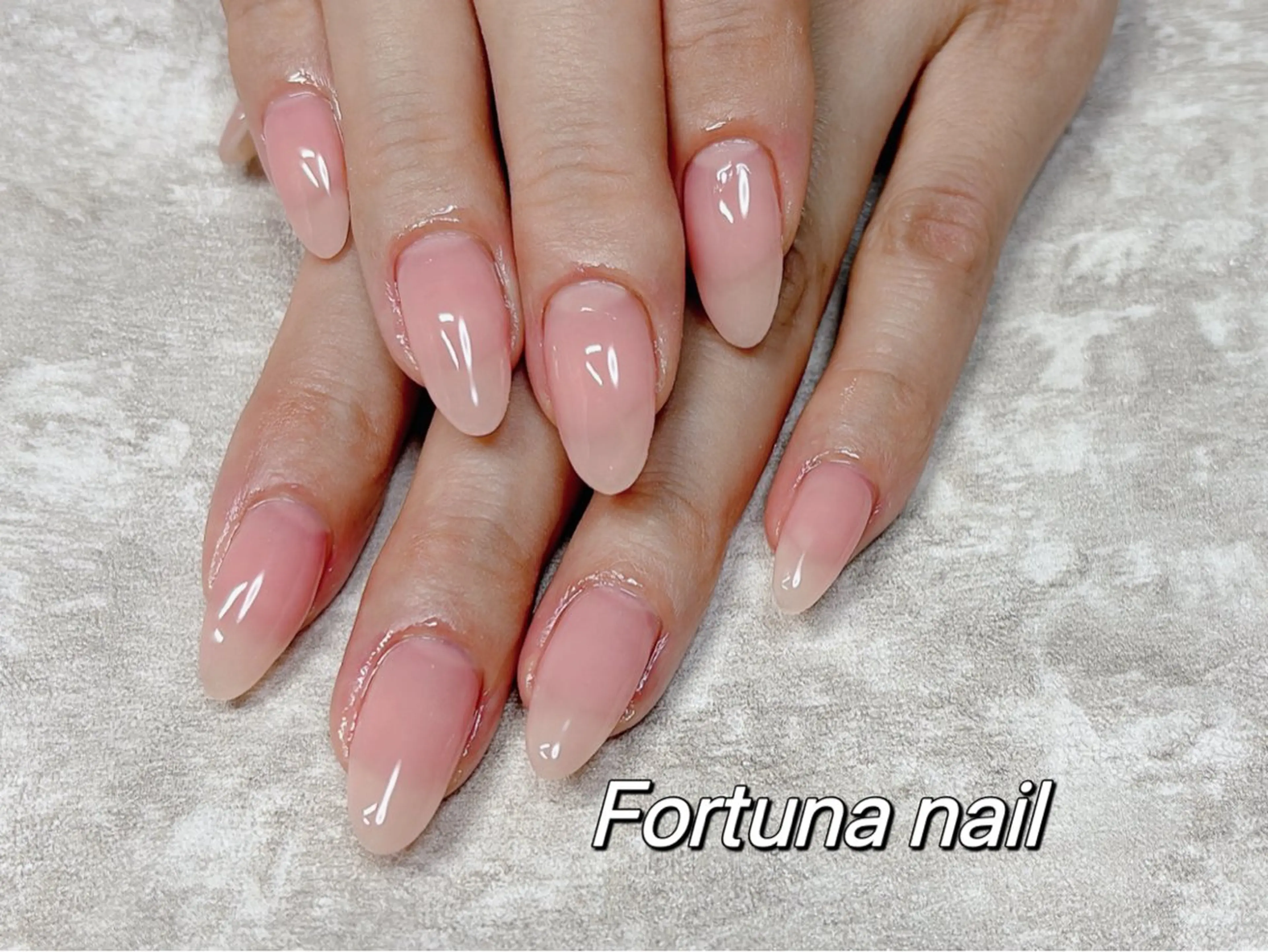 ネイル ハンドネイル Nail •Head スパFortunaのネイルデザイン