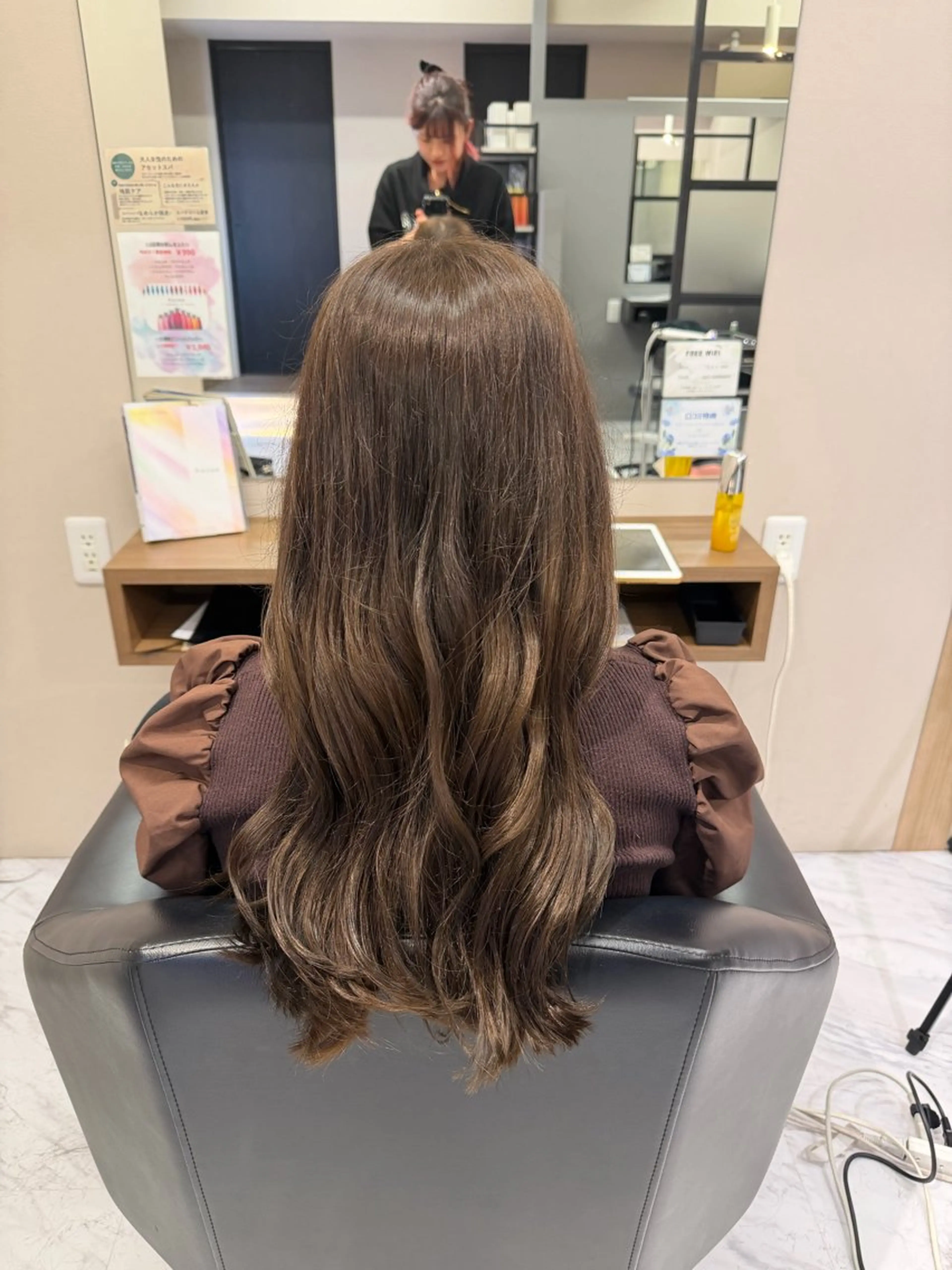 ロング レイヤーカット ローレイヤー カット ヘアカラー ONE CONCEPT【ワンコンセプト】所属・飯味 華菜のヘアスタイル