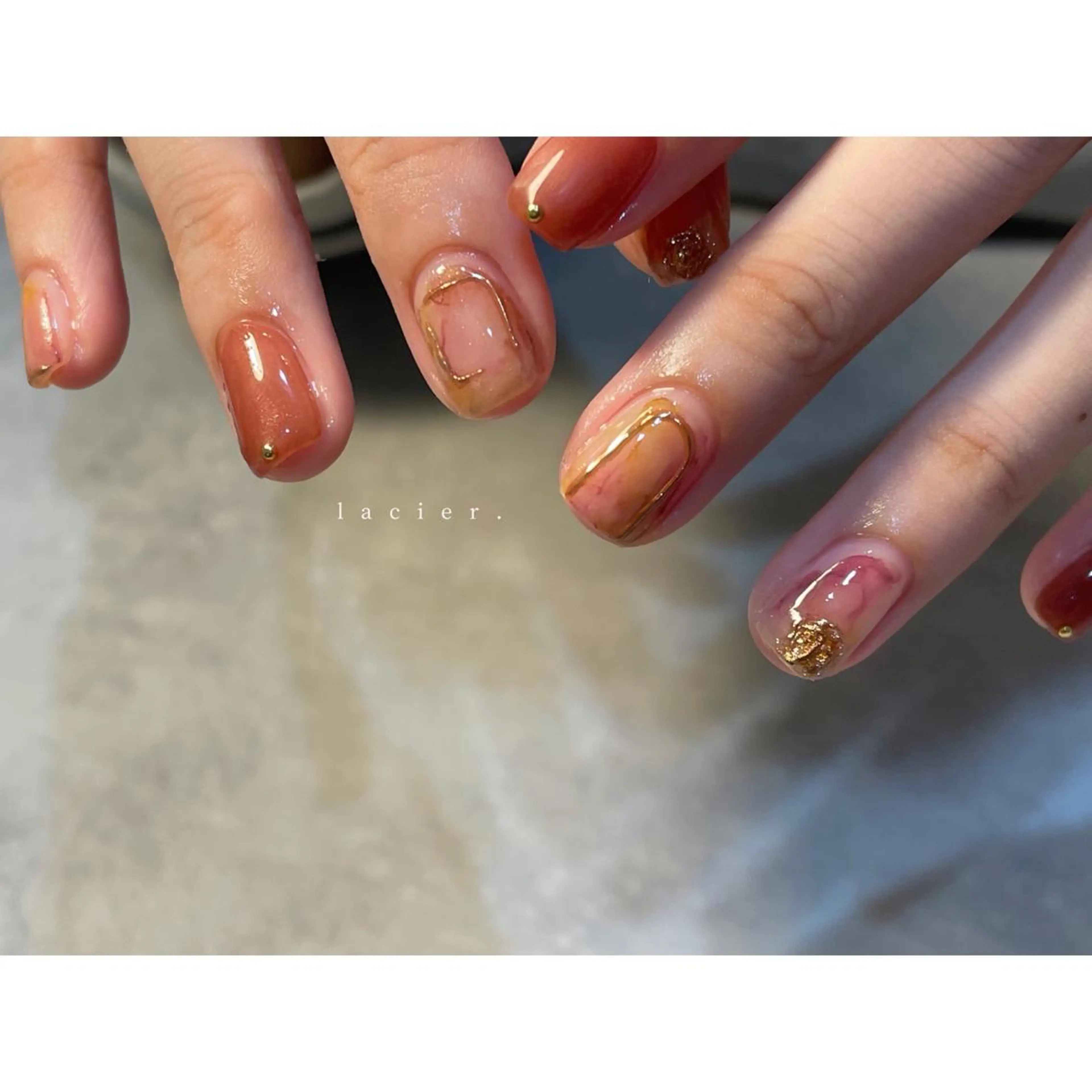 ネイル アートネイル ブラウン ミラーネイル ニュアンスネイル ワンカラーネイル lacier nailのネイルデザイン