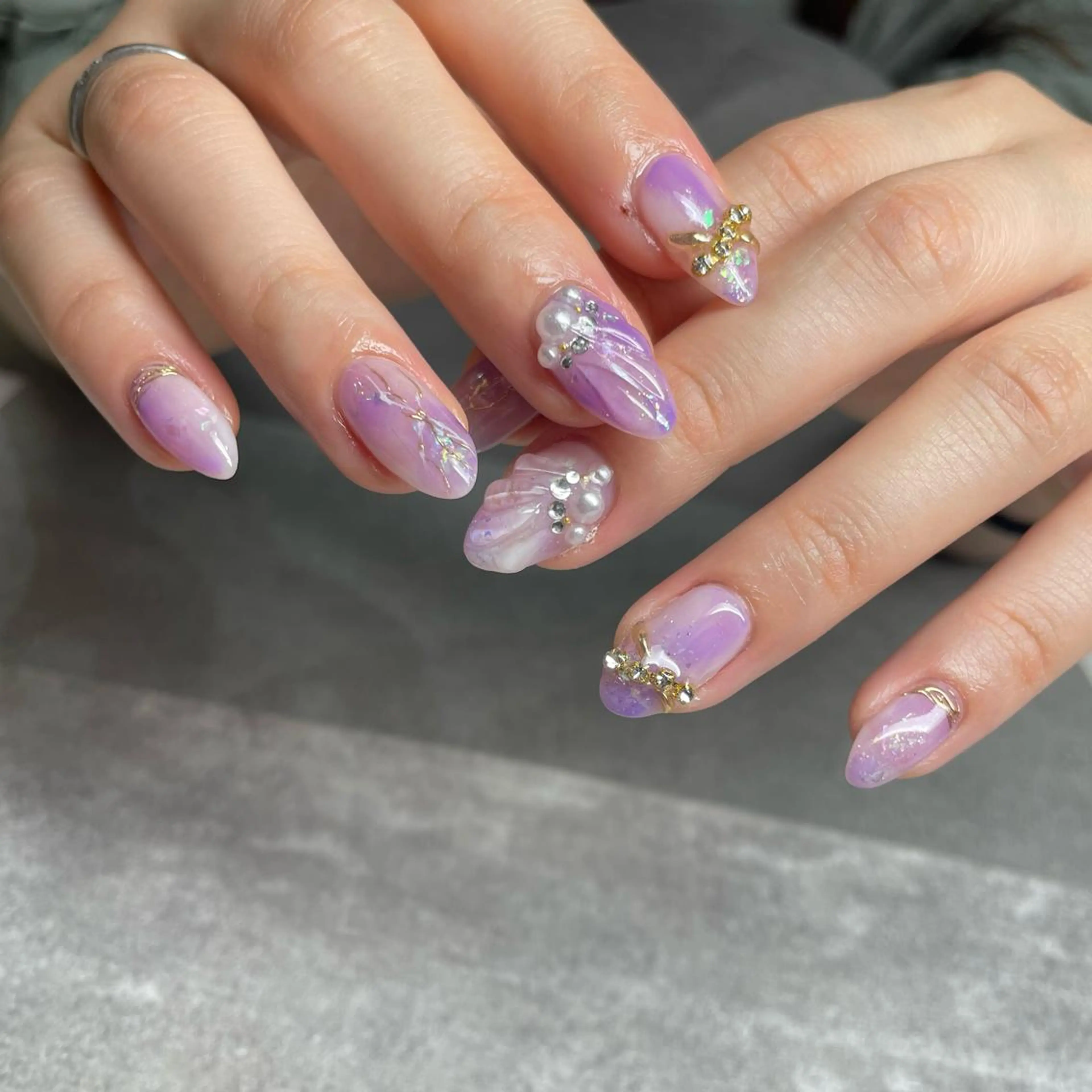 ネイル ハンドネイル フットネイル Beauty Salon GIGI所属・GIGI AYA🦋のネイルデザイン