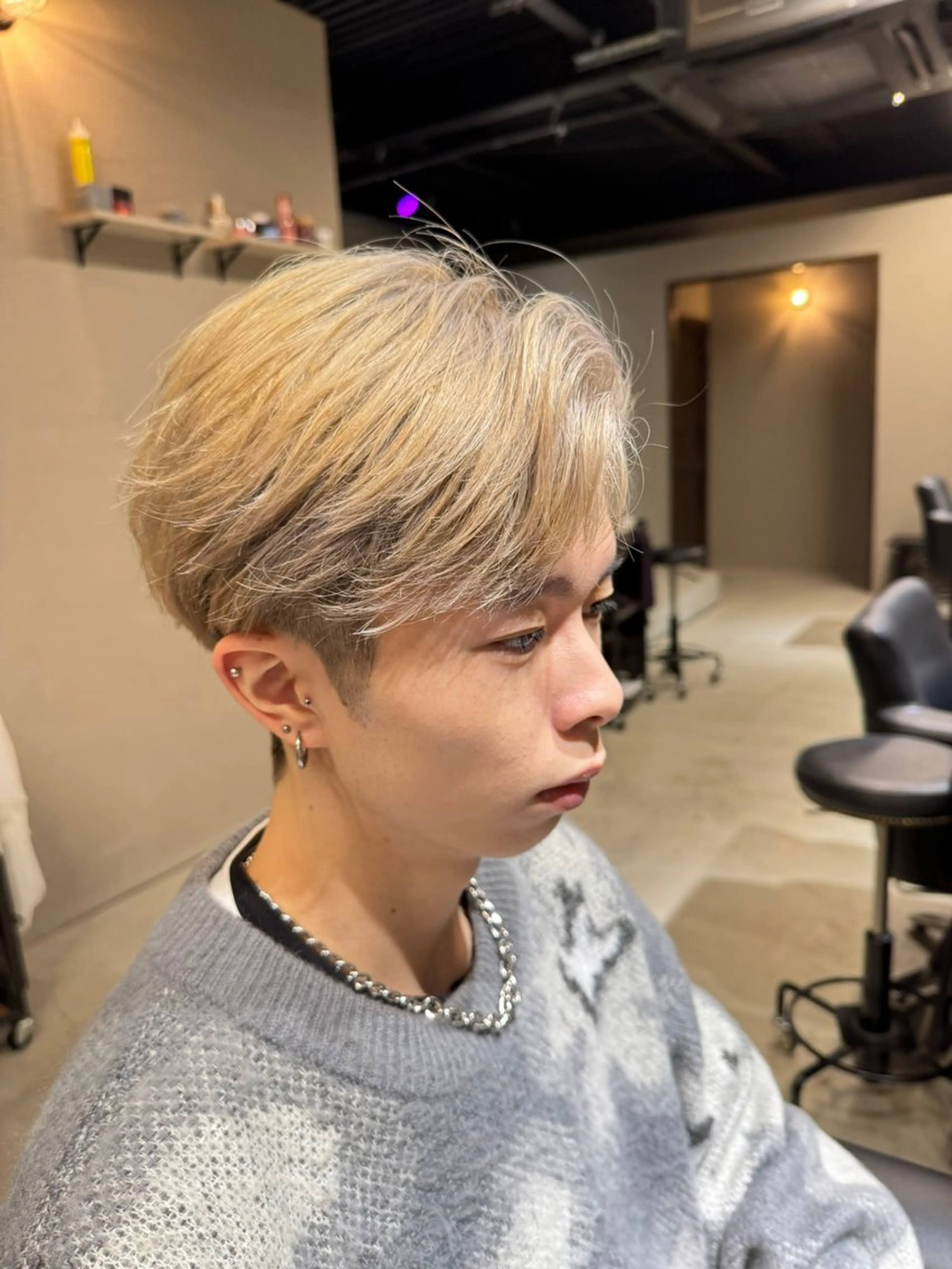 ショート カラー メンズ マッシュ Mio"VEGA所属・メンズ/マッシュ センターパート/悠羽のヘアスタイル