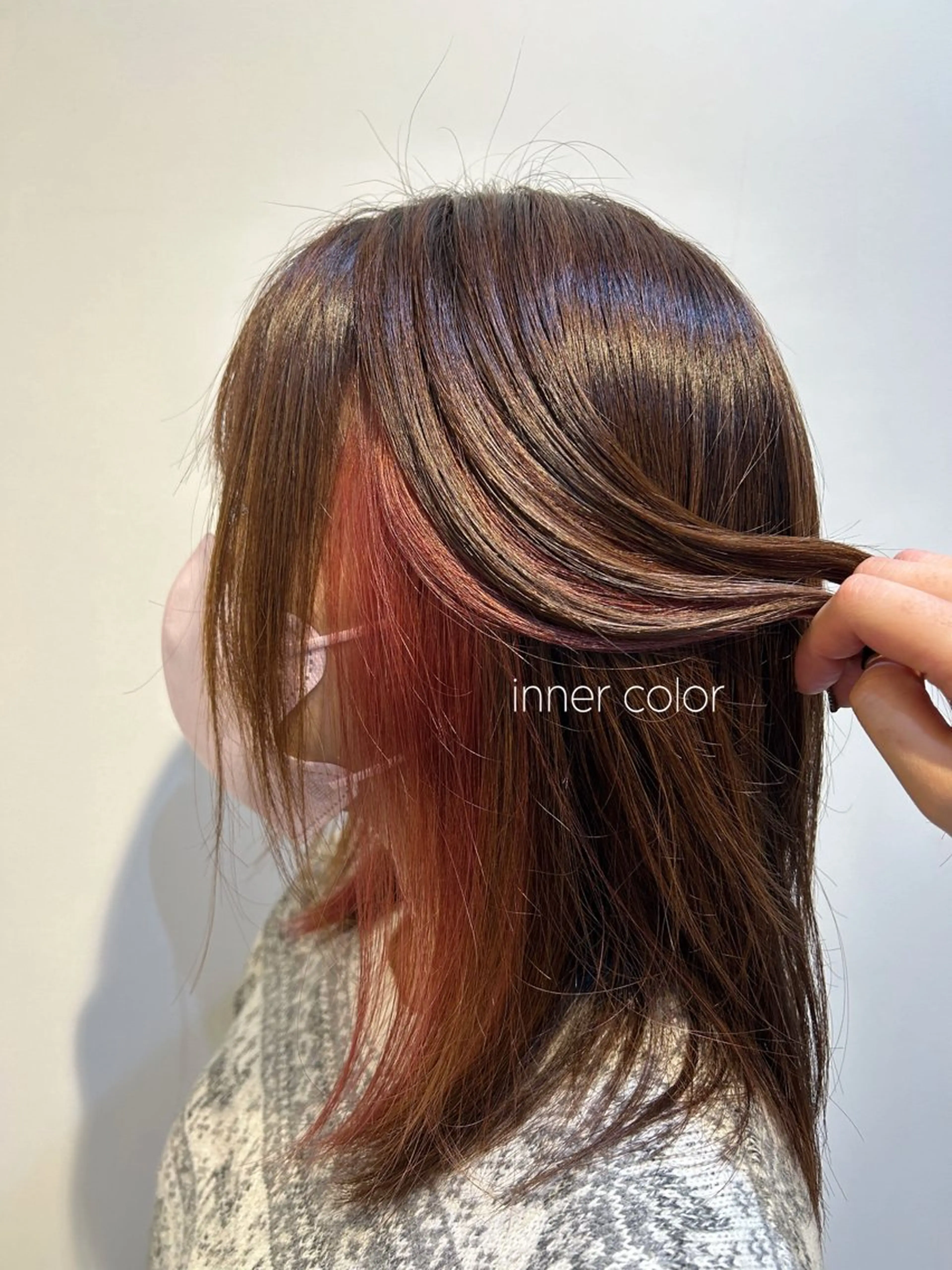 ミディアム カラー 湯浅 美葉のヘアスタイル