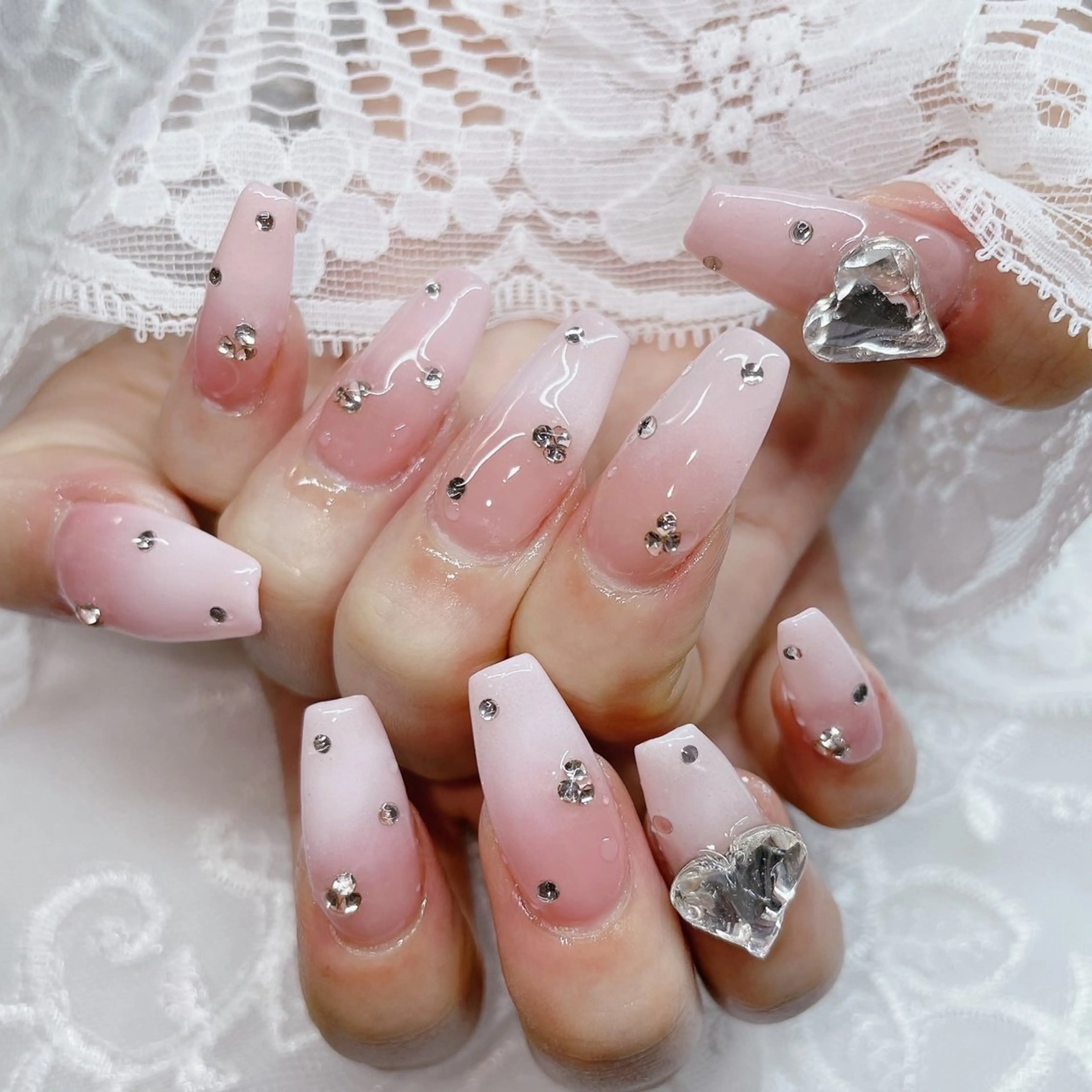 ロング ハンドネイル ハンドケア 💜MIYA nail川崎店のネイルデザイン