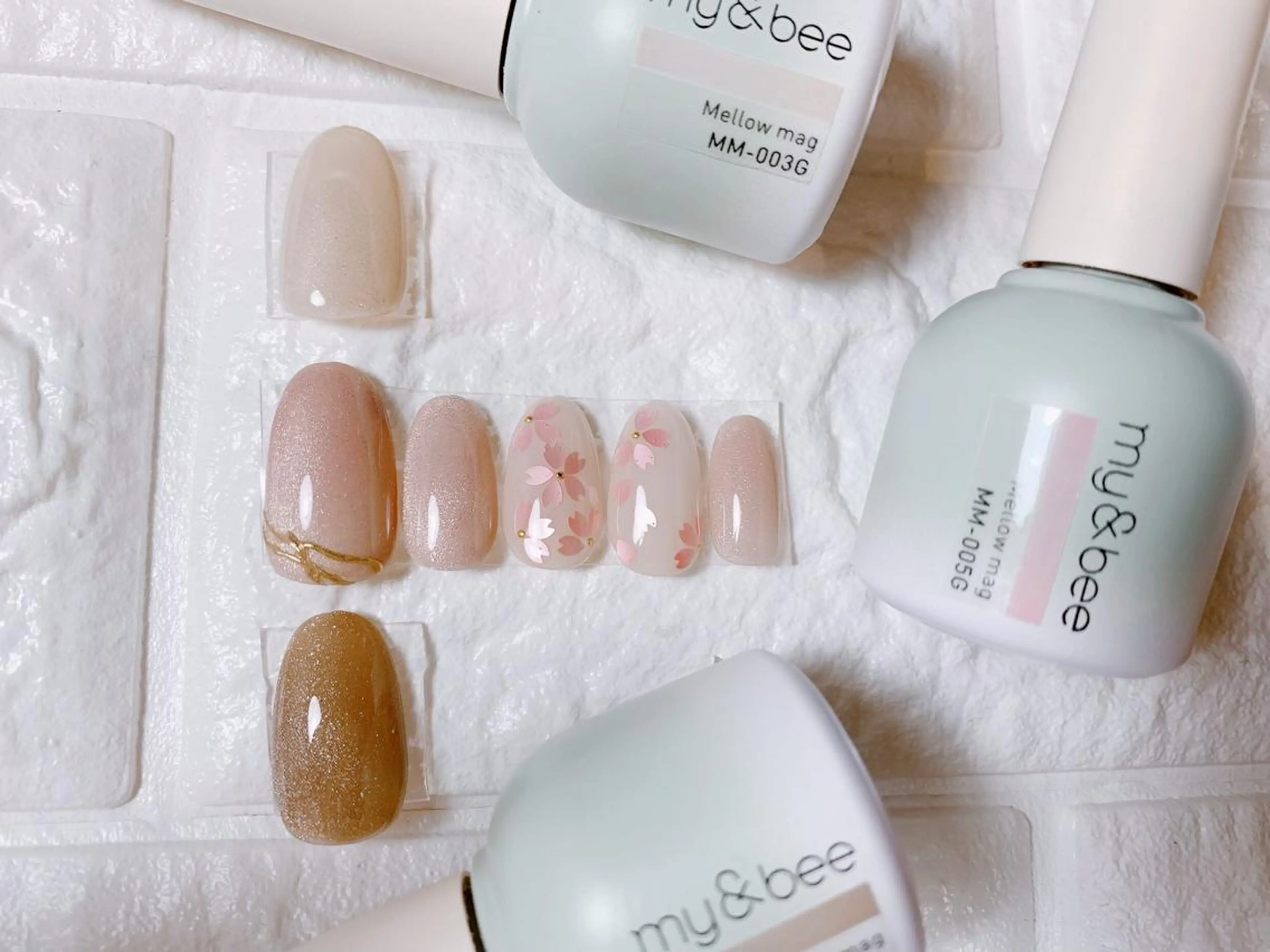 ネイル 桜ネイル ジェルネイル マグネットネイル 春ネイル Nail Salon R.N アールドットエヌ所属・R.N アールドットエヌのネイルデザイン