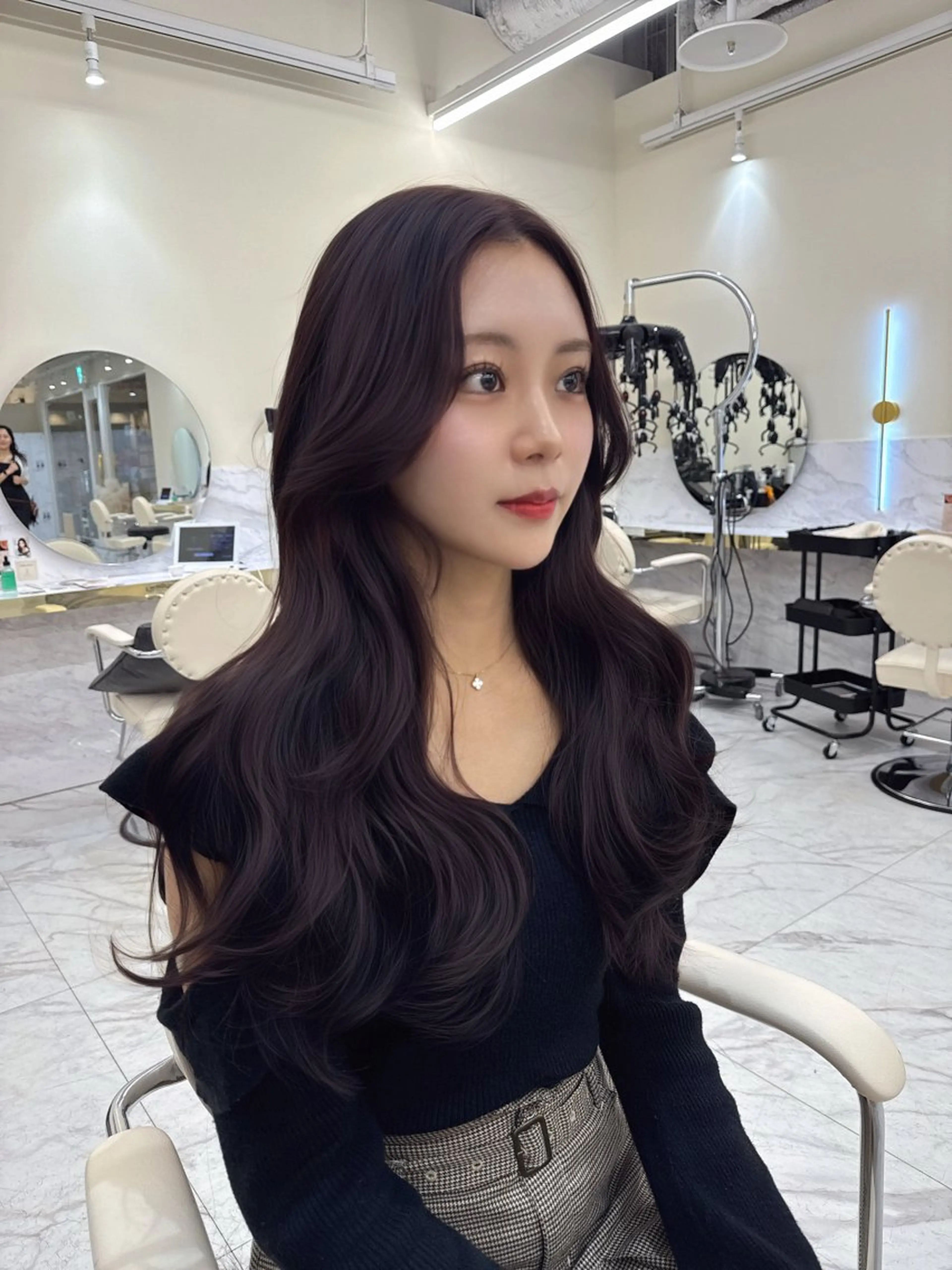 ロング カラー ヘアアレンジ ブリーチ 透明感カラー ラベンダーカラー ラベンダーピンク ピンクカラー カット ヘアカラー トリートメント ヘアセット 髪質改善特化 🫧松野力也のヘアスタイル