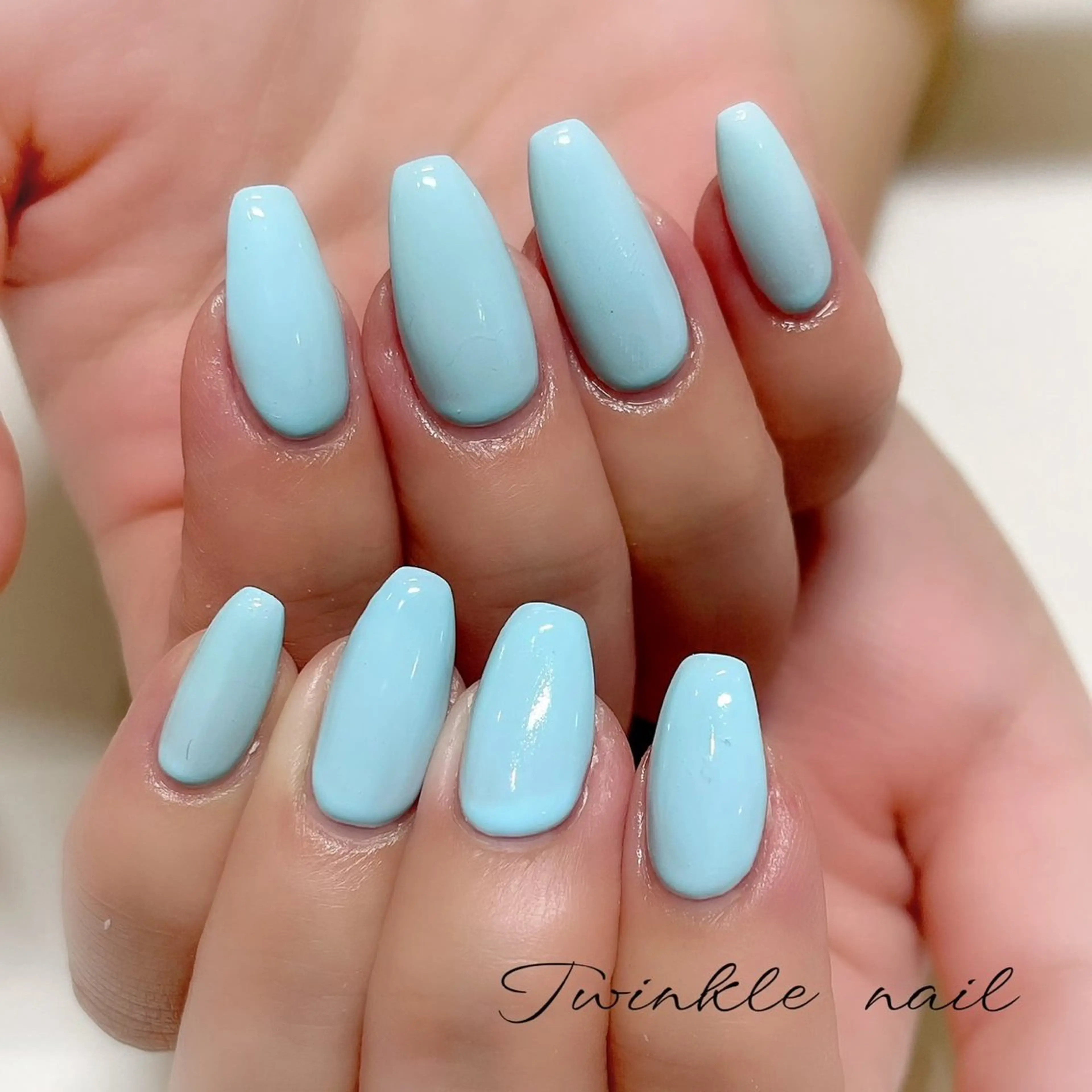 ネイル ハンドネイル 中井 綾香の眉毛・アイブロウイメージ