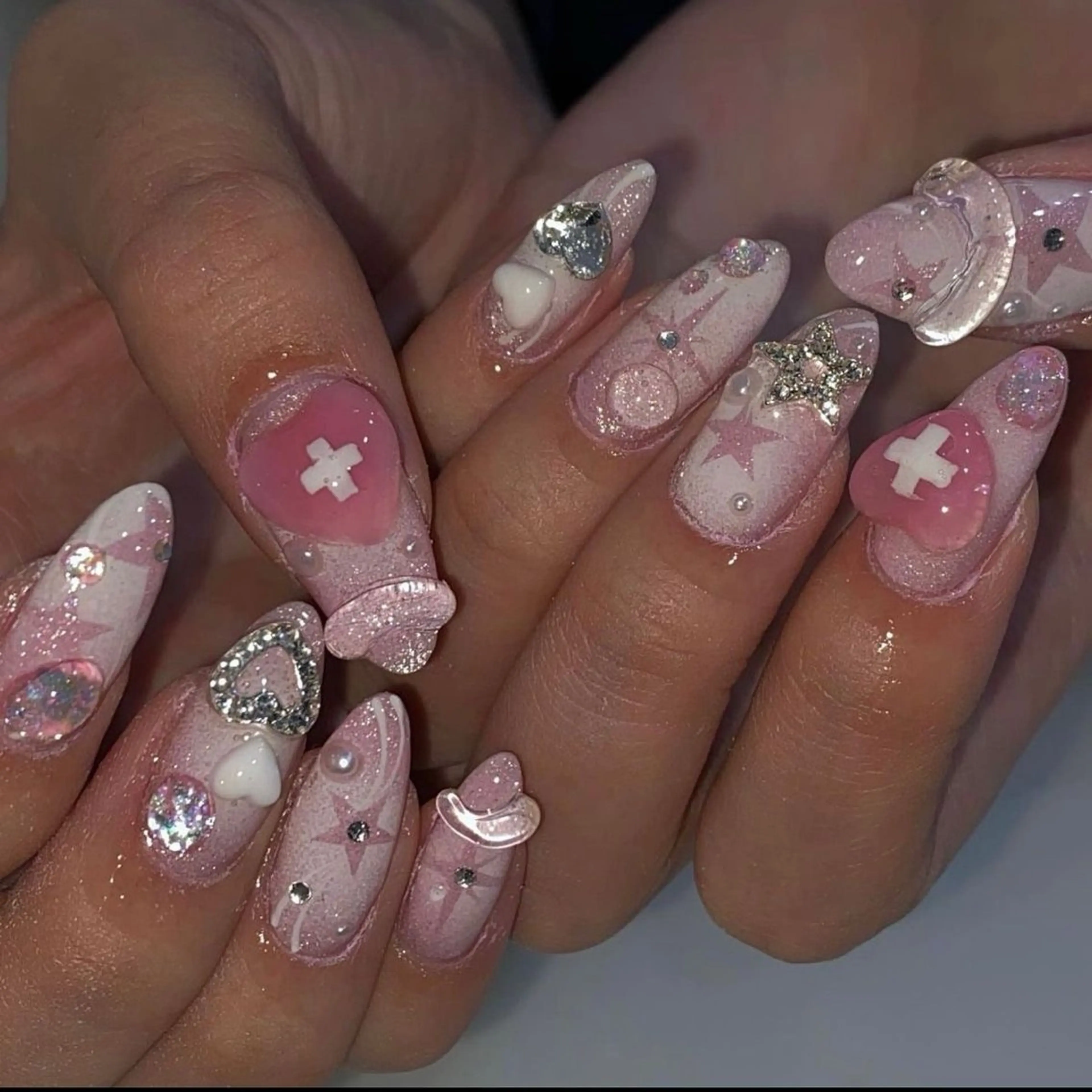ネイル フレンチネイル ガラスフレンチ グラデーション マグネットネイル ミラーネイル Lee Nailsのネイルデザイン