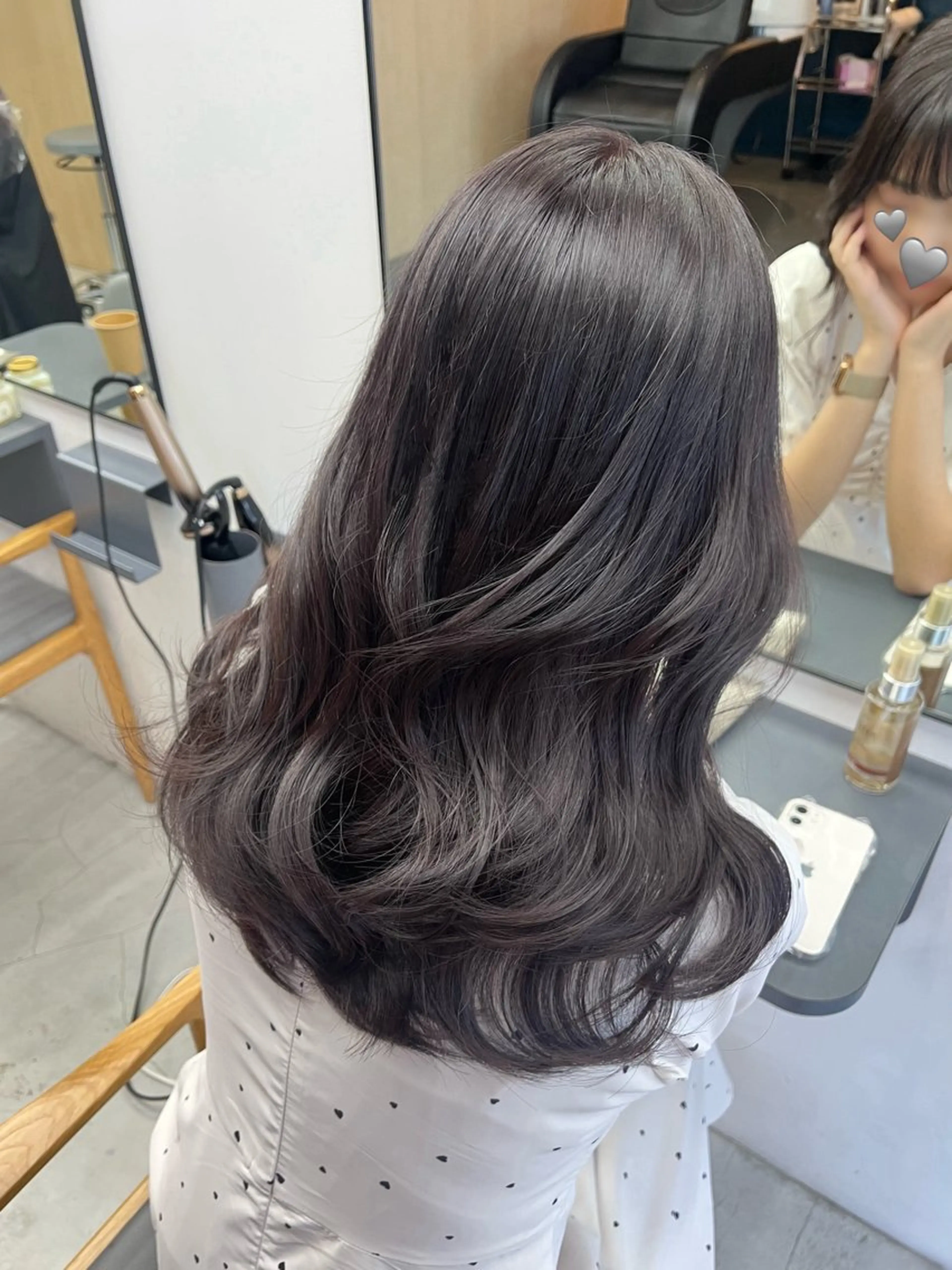 セミロング カラー ブリーチ 透明感カラー グレージュ ラベンダーカラー ラベンダーグレージュ ayaka♡ 柔らかカラーのヘアスタイル