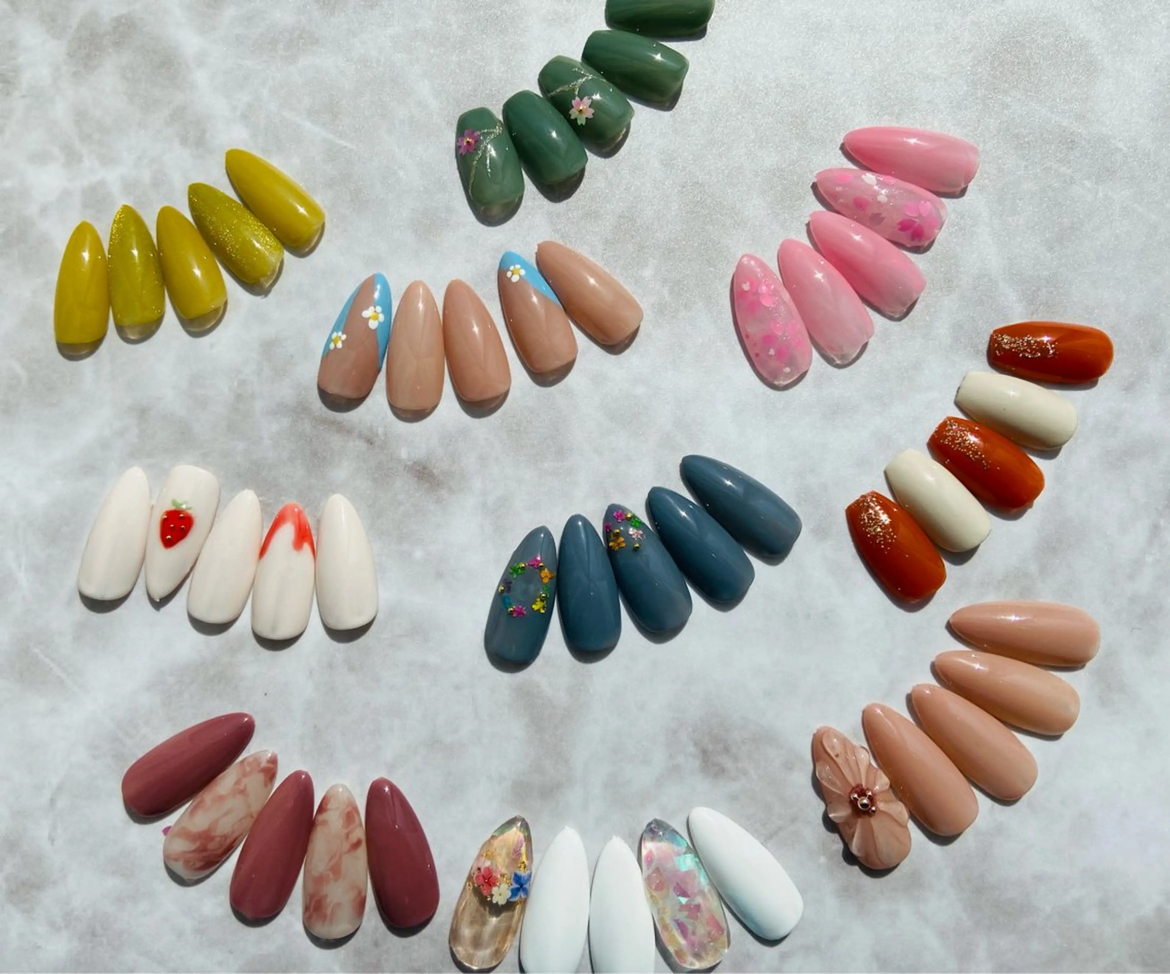 ネイル A-nail あずさ　閉店のネイルデザイン