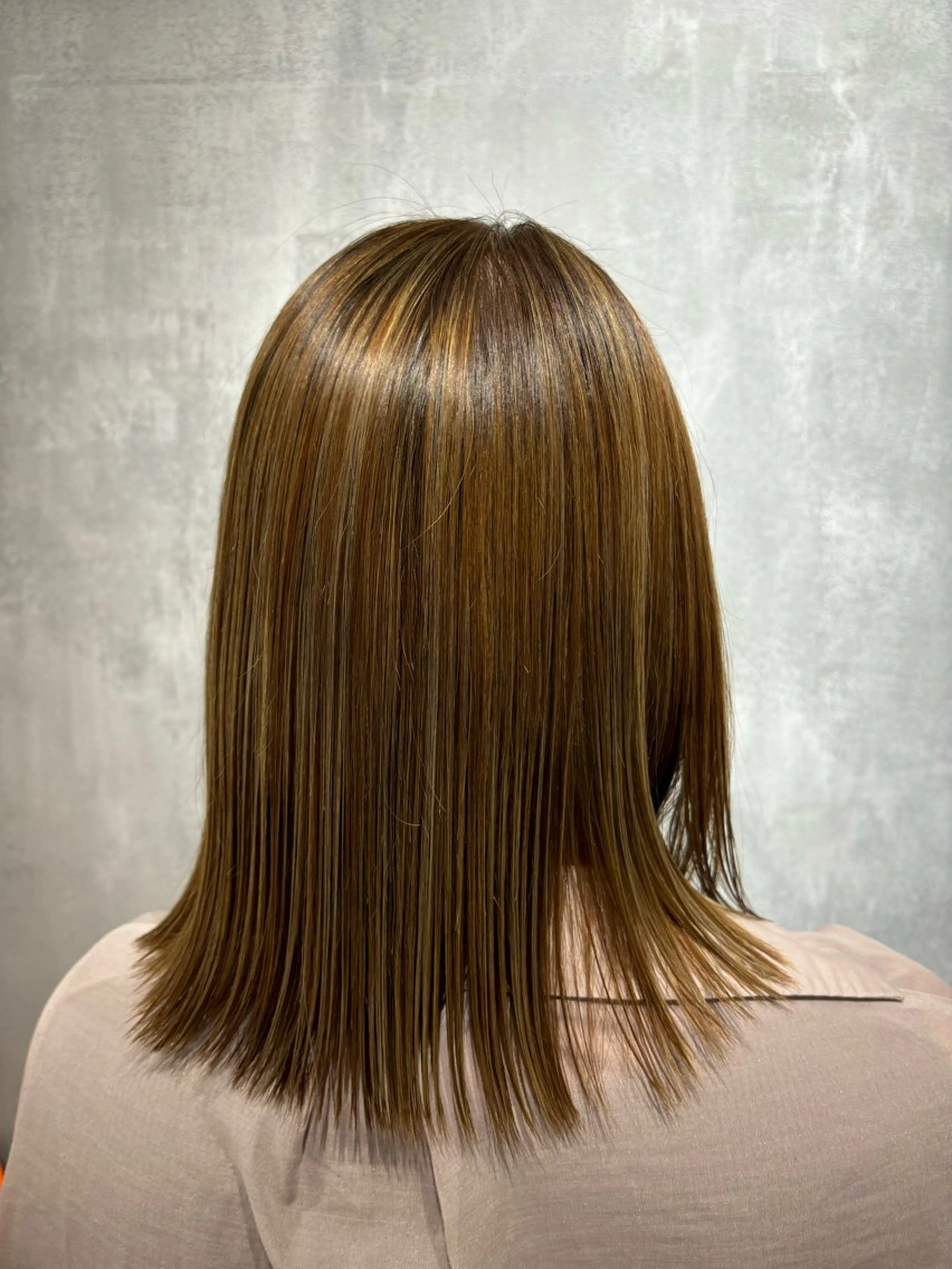 ショート カラー 古賀/レイヤーボブ /ハッシュカットのヘアスタイル