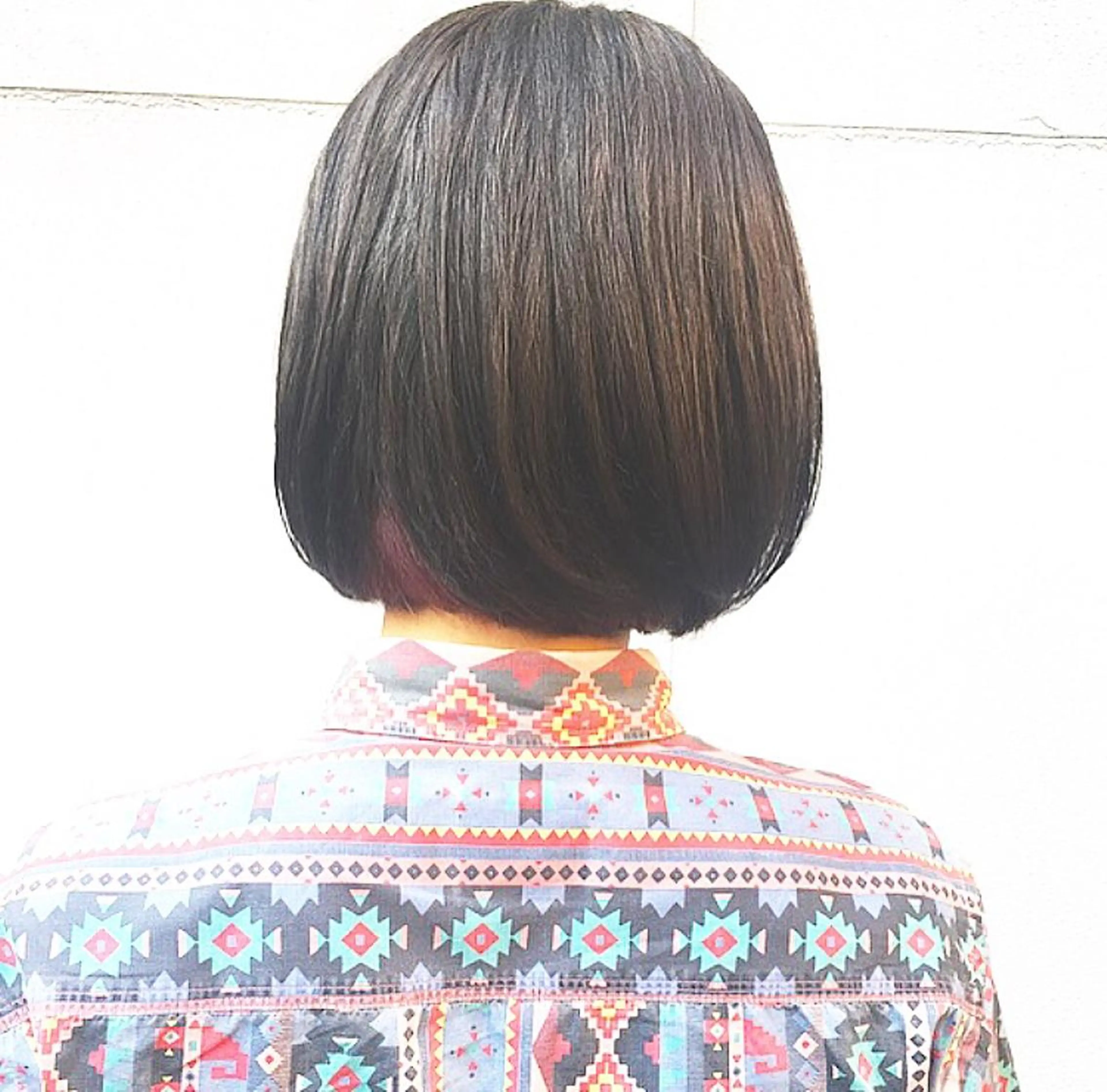 ミディアム カラー ブリーチ、パーマ 西部笑のヘアスタイル