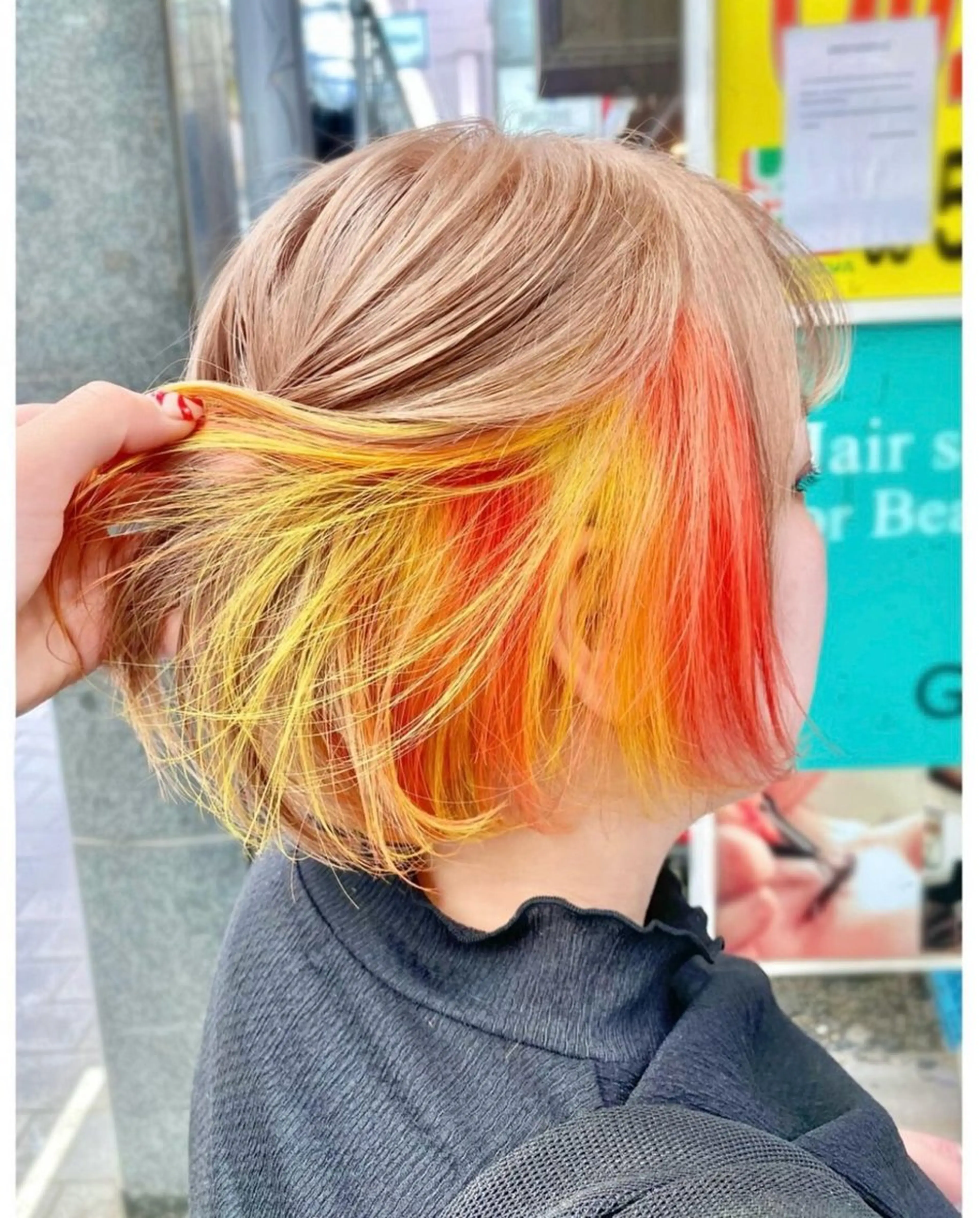 ショート カラー ヘアカラー GARU-ガル-所属・TSUNO🦖 派手髪/オタク美容師のヘアスタイル