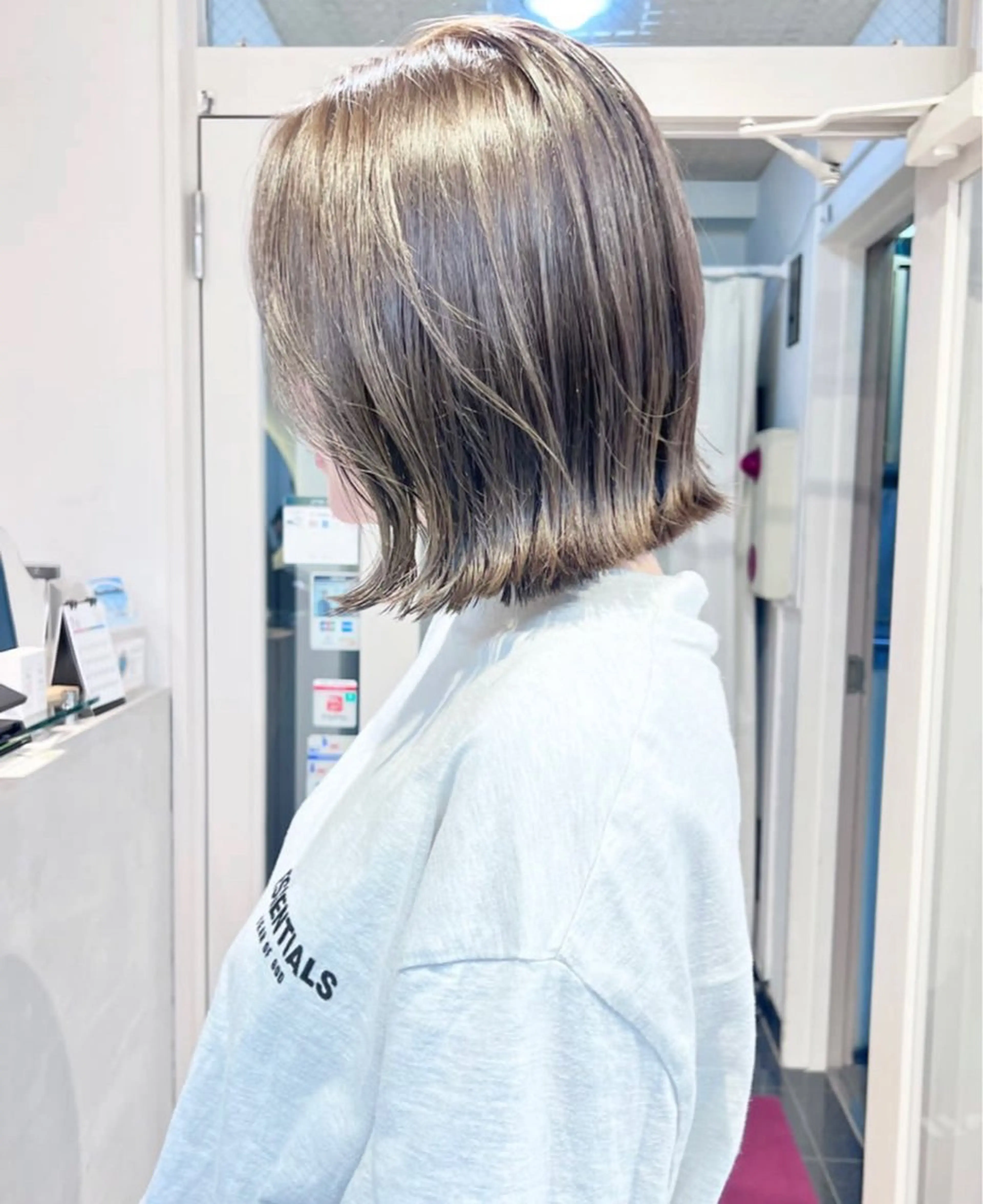 ショート センターパート /ニュアンスパーマのヘアスタイル