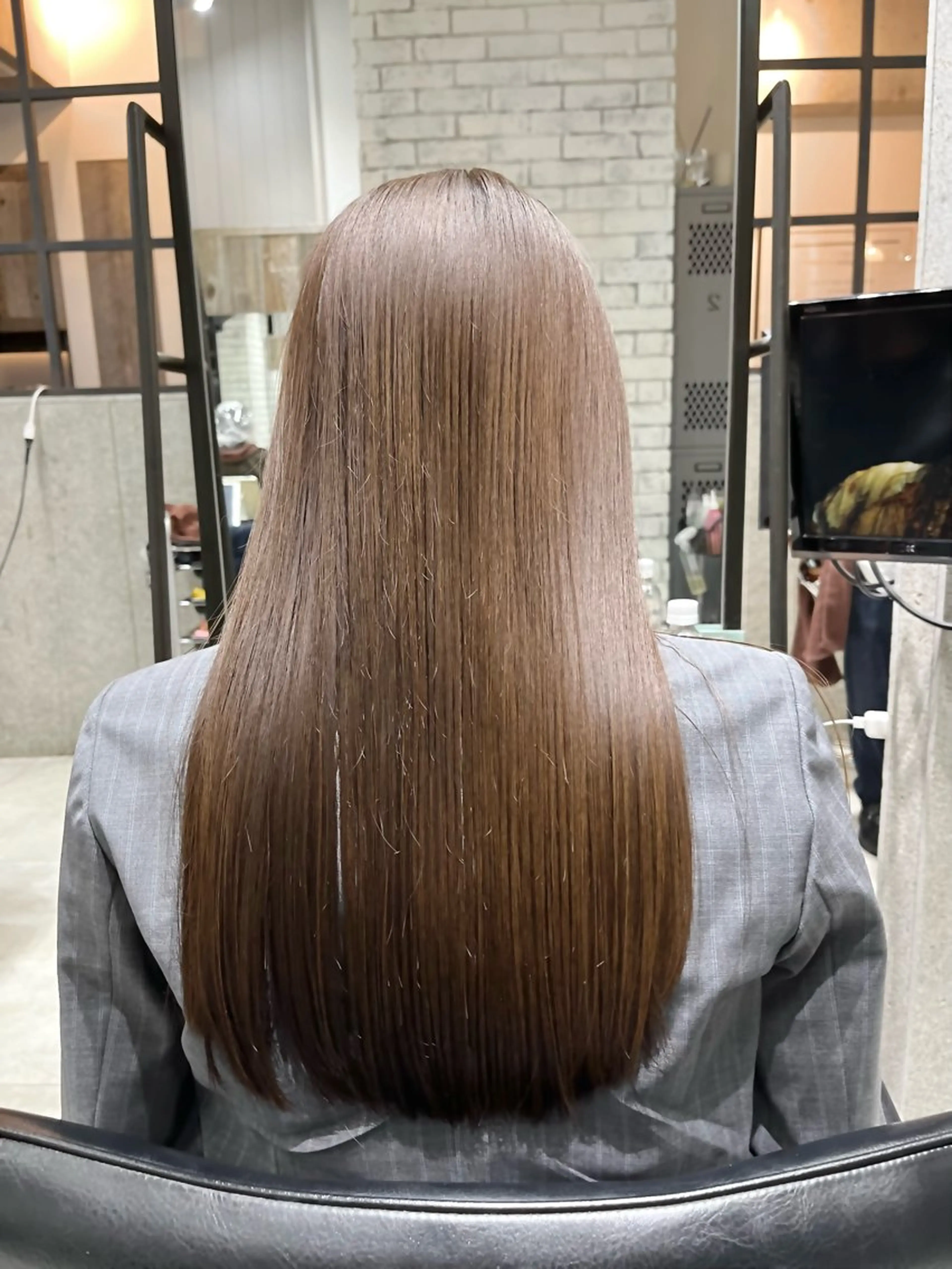 ロング カット ヘアカラー トリートメント 🌈透明感カラー 韓 国ヘアこうたろうのヘアスタイル