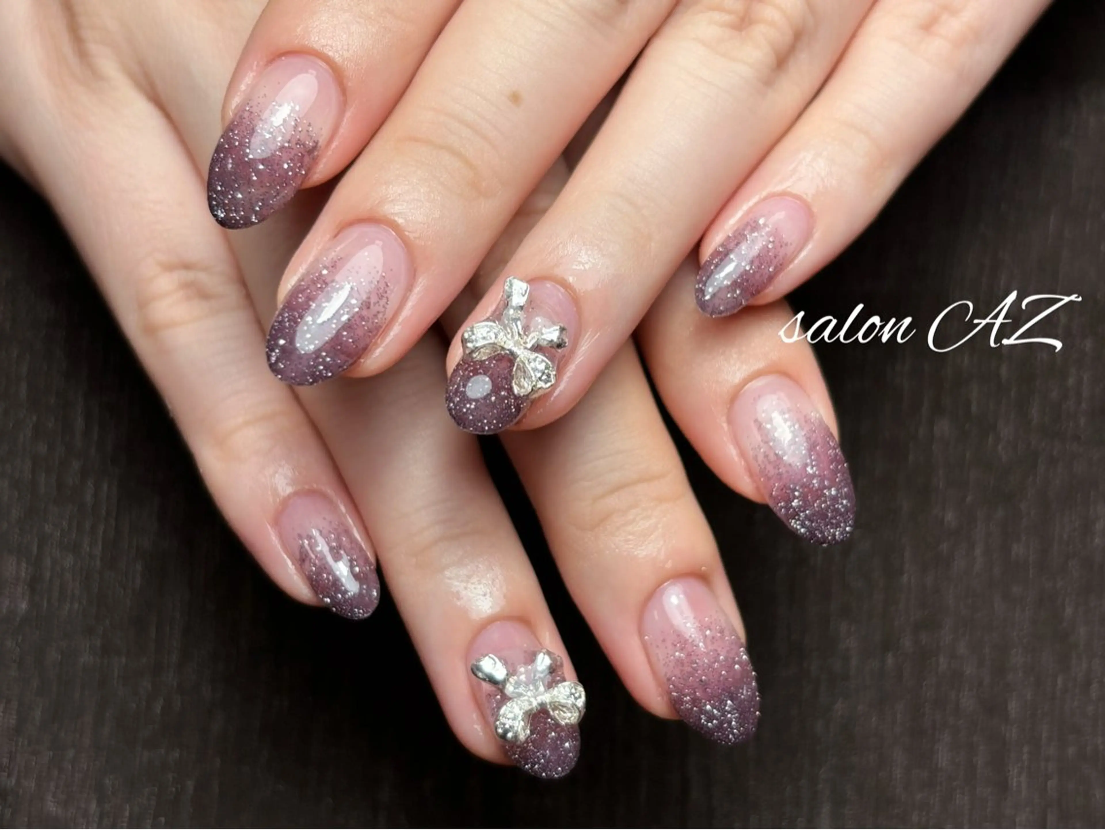 ヘアアレンジ ハンドネイル salon AZのネイルデザイン