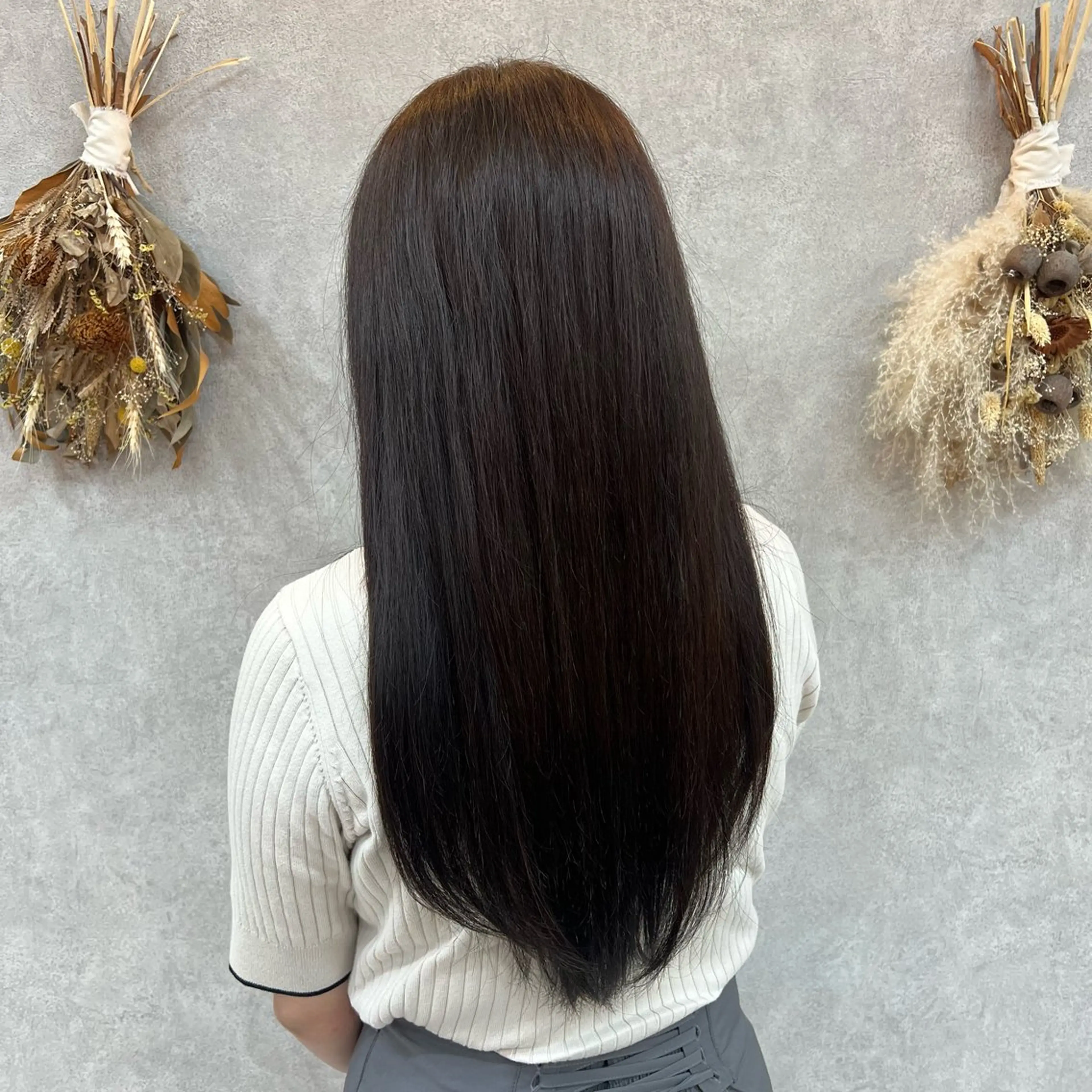 ロング カラー ベージュカラー オリーブベージュ オリーブカラー 松本 心雪🌱‬のヘアスタイル