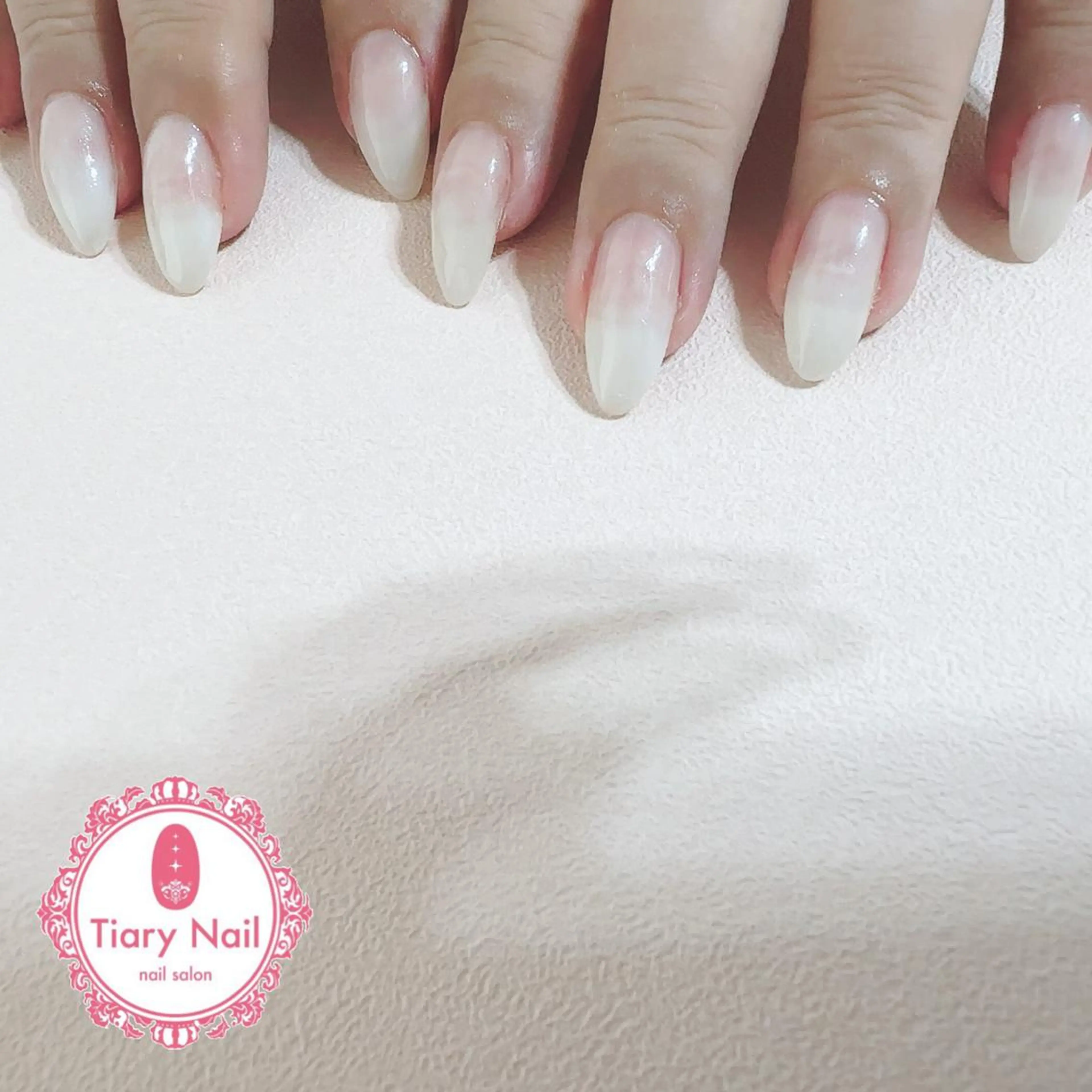 ネイル tiarynail K Kのネイルデザイン
