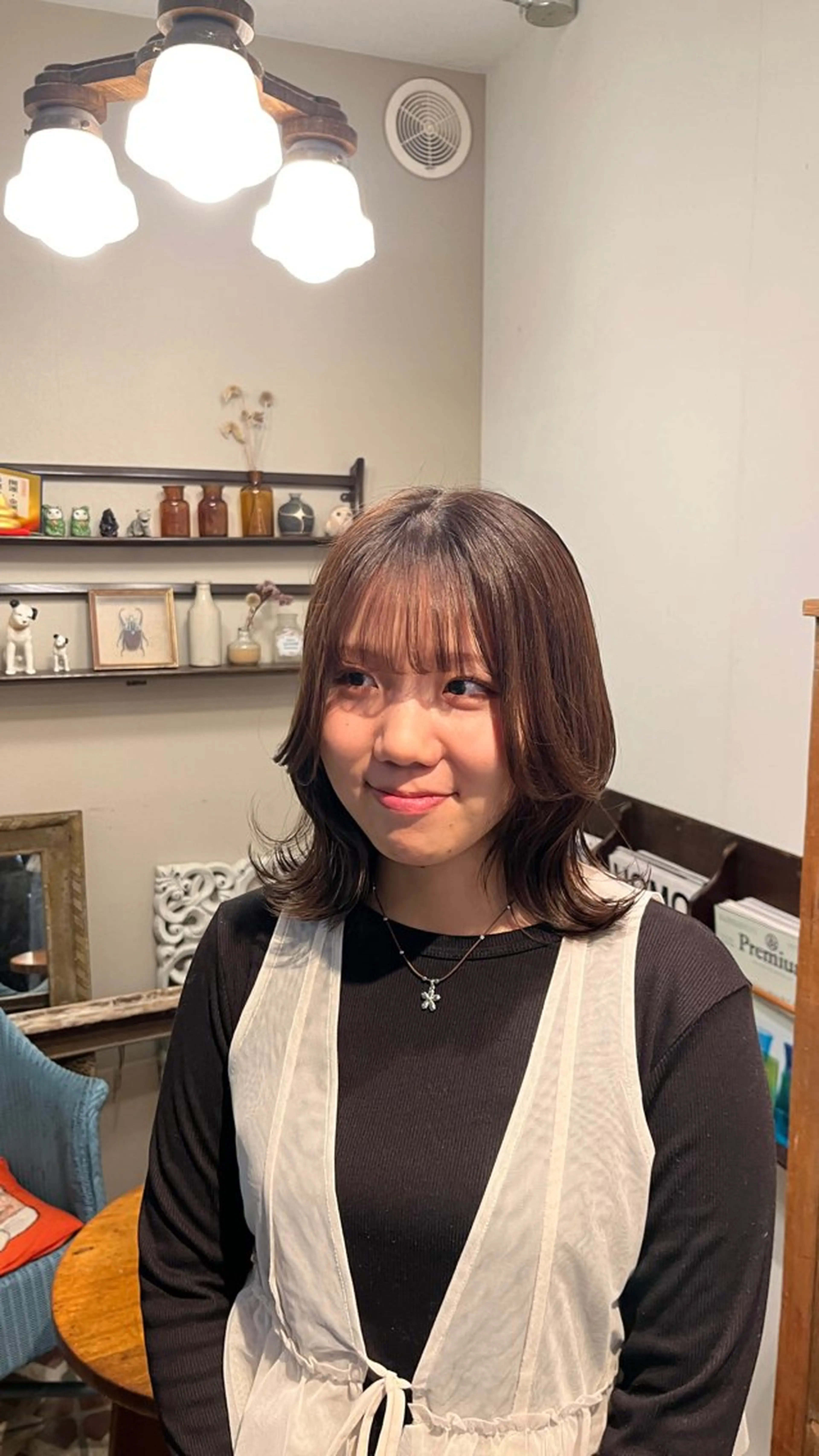 ミディアム 甲斐 真桜のヘアスタイル