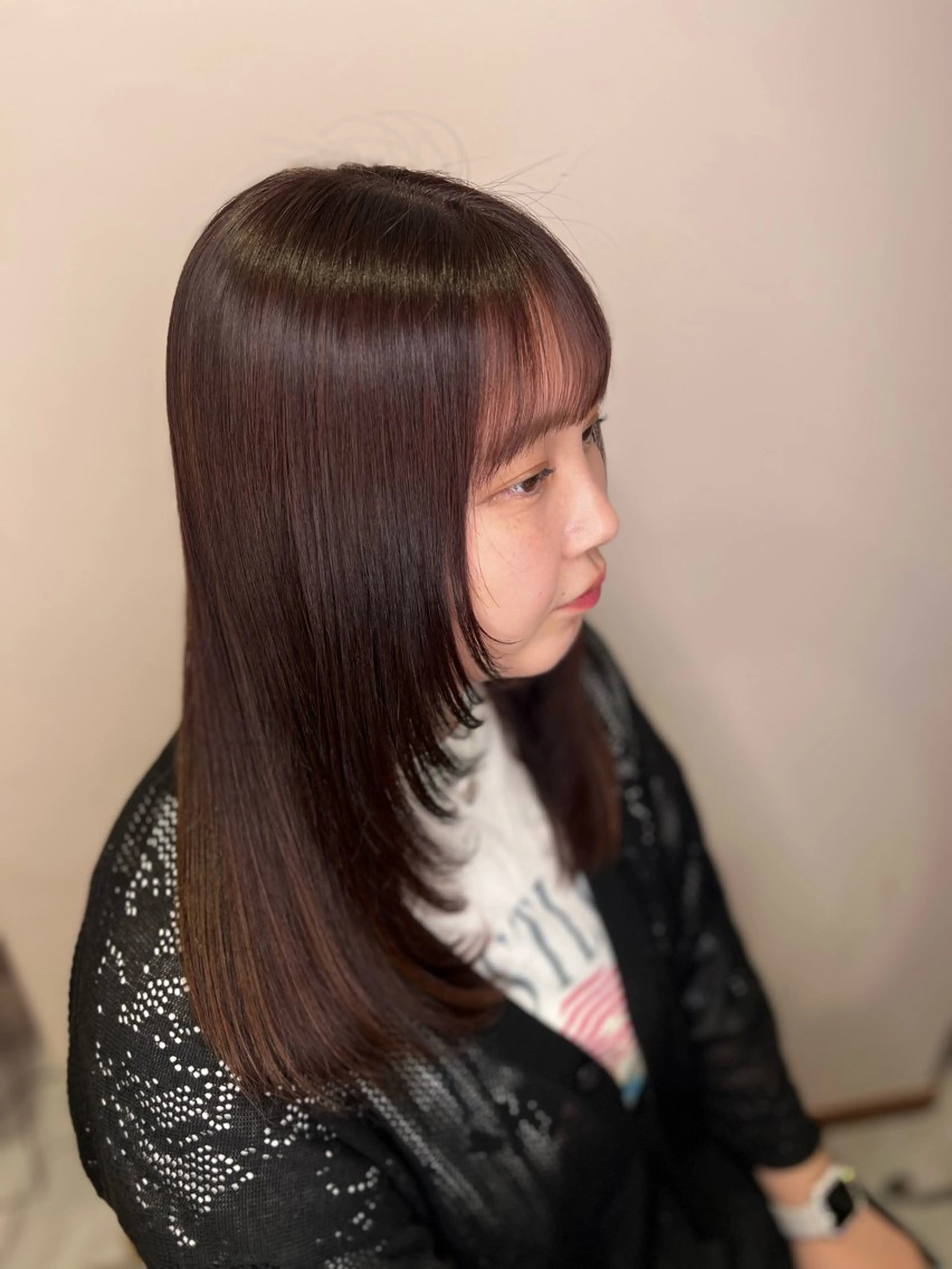 セミロング 顔まわりレイヤー 顔周りカット レイヤーカット グラースアンジュ浦和ワシントンホテル店所属・新井 愛佳のヘアスタイル