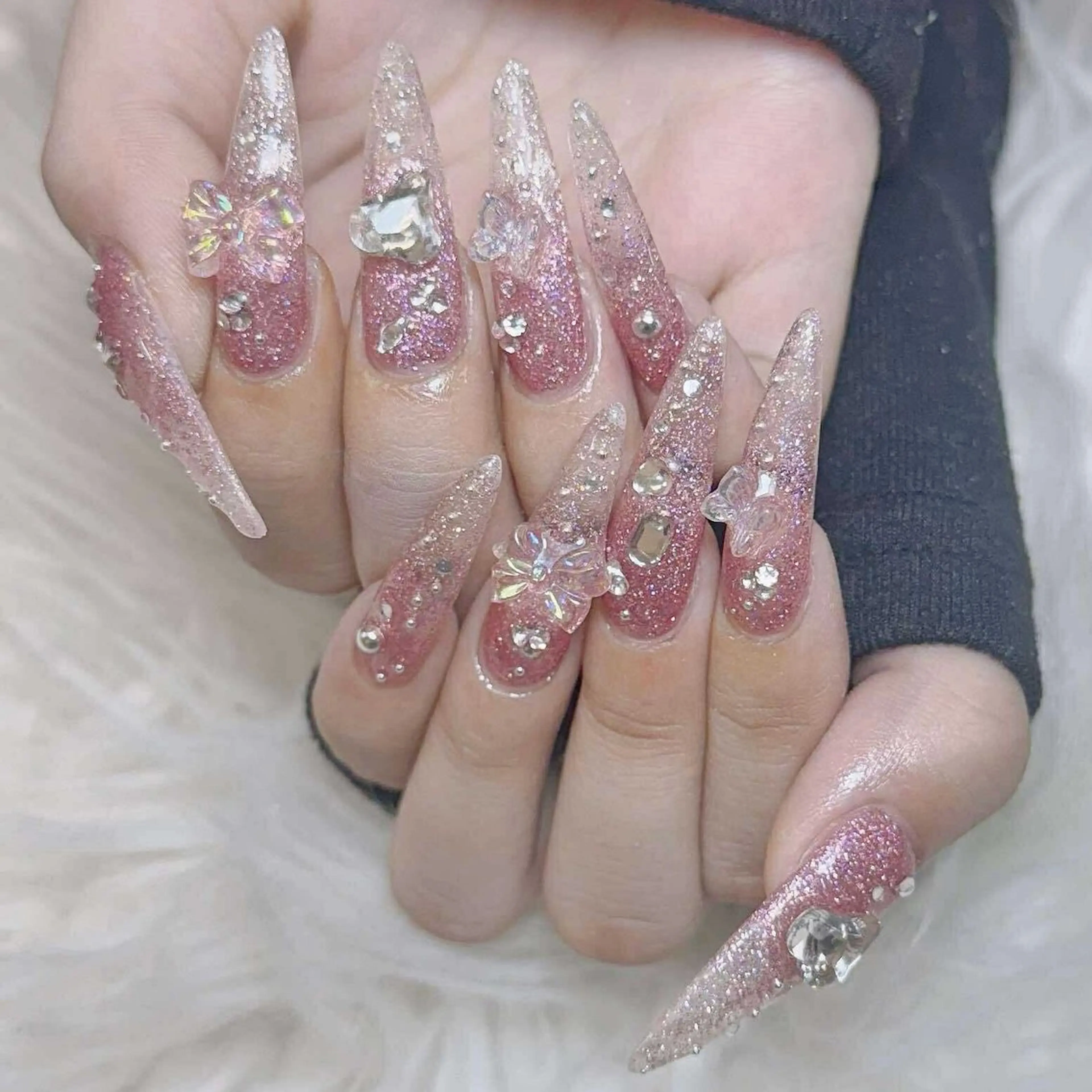 ネイル ハンドネイル ミン ゴテゴテネイルのネイルデザイン