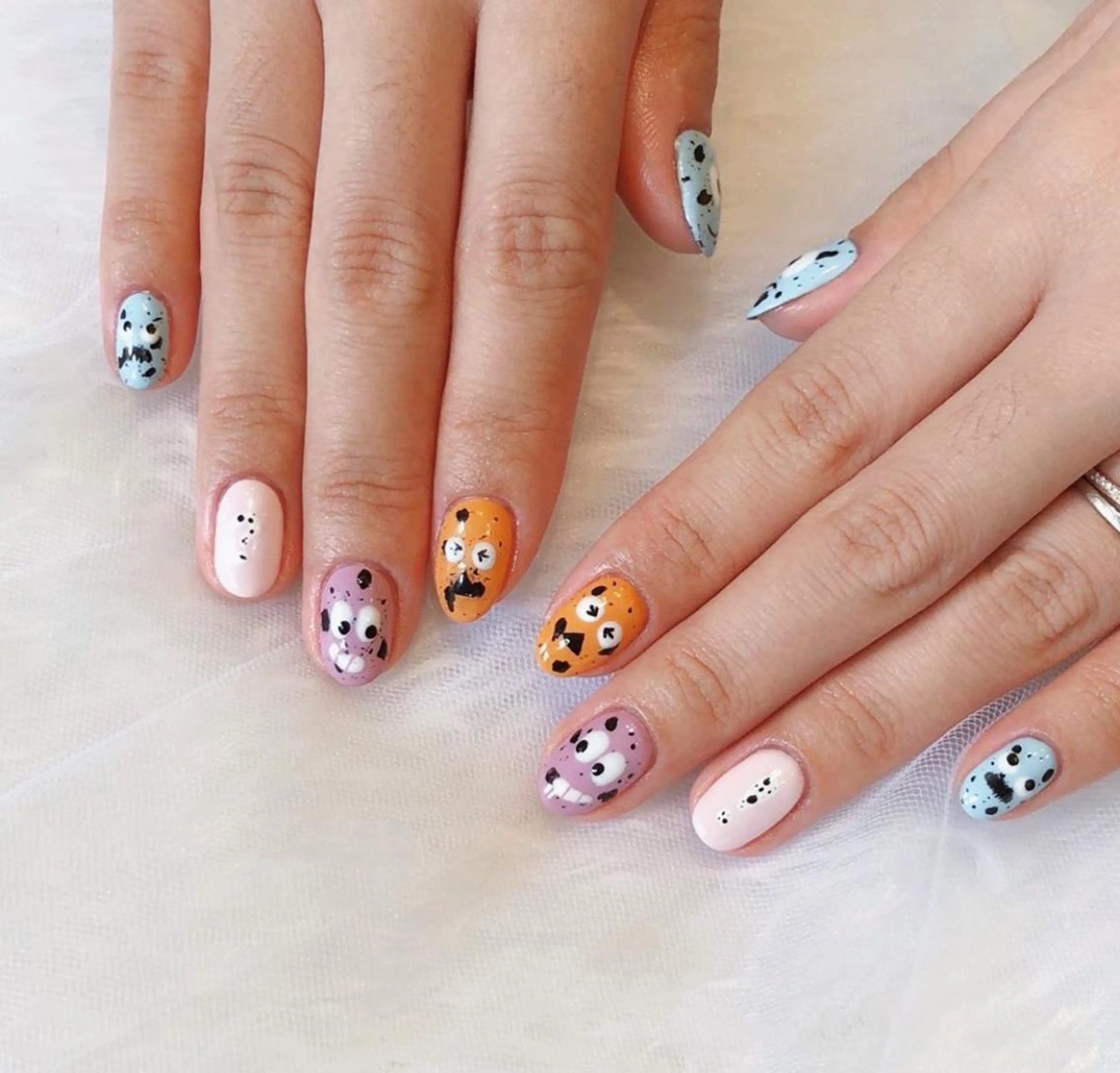 ロング カラー ネイル アートネイル Q Free nailsのネイルデザイン