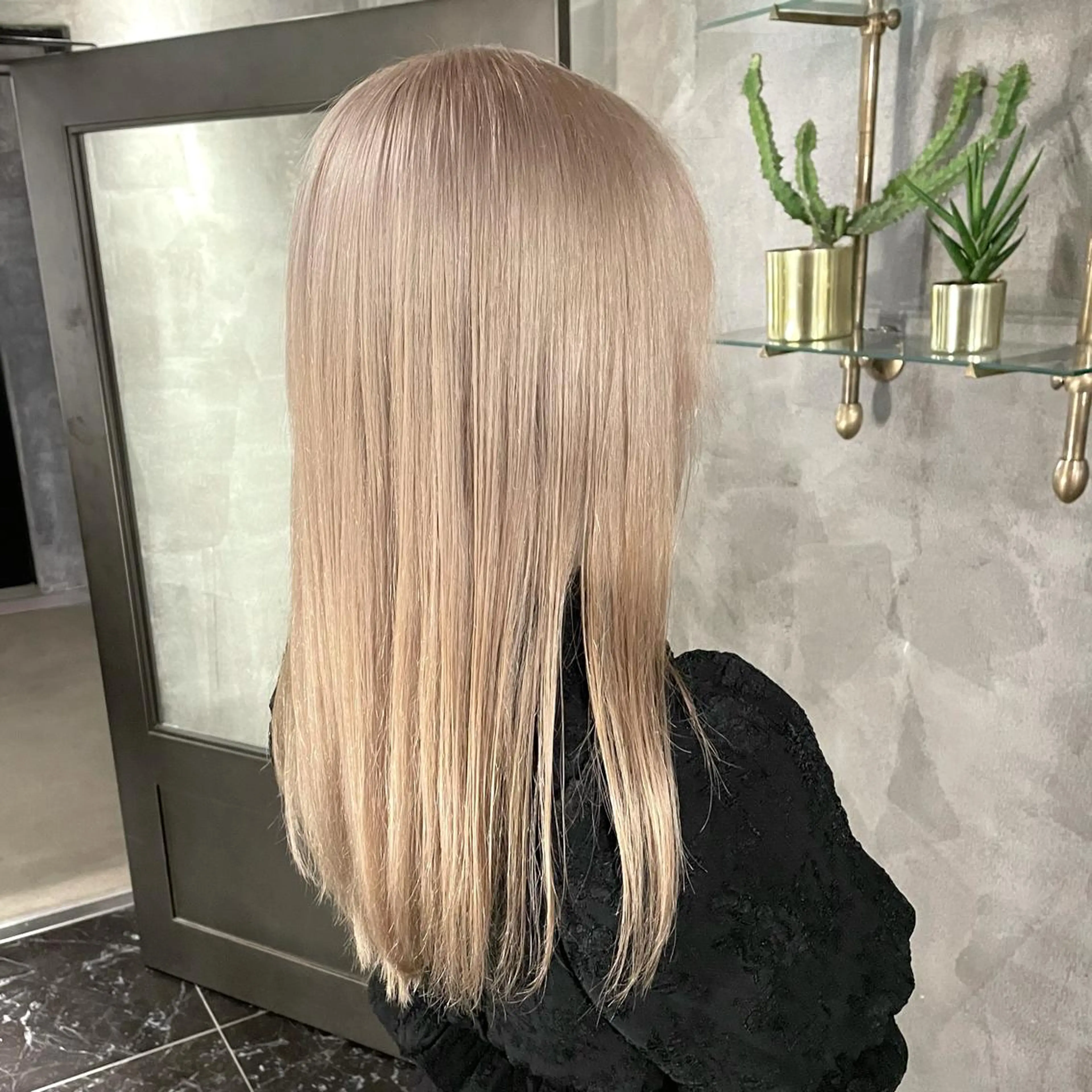 セミロング カラー ヘアカラー トリートメント 🦋透明感カラー /ケアブリーチ🦋のヘアスタイル