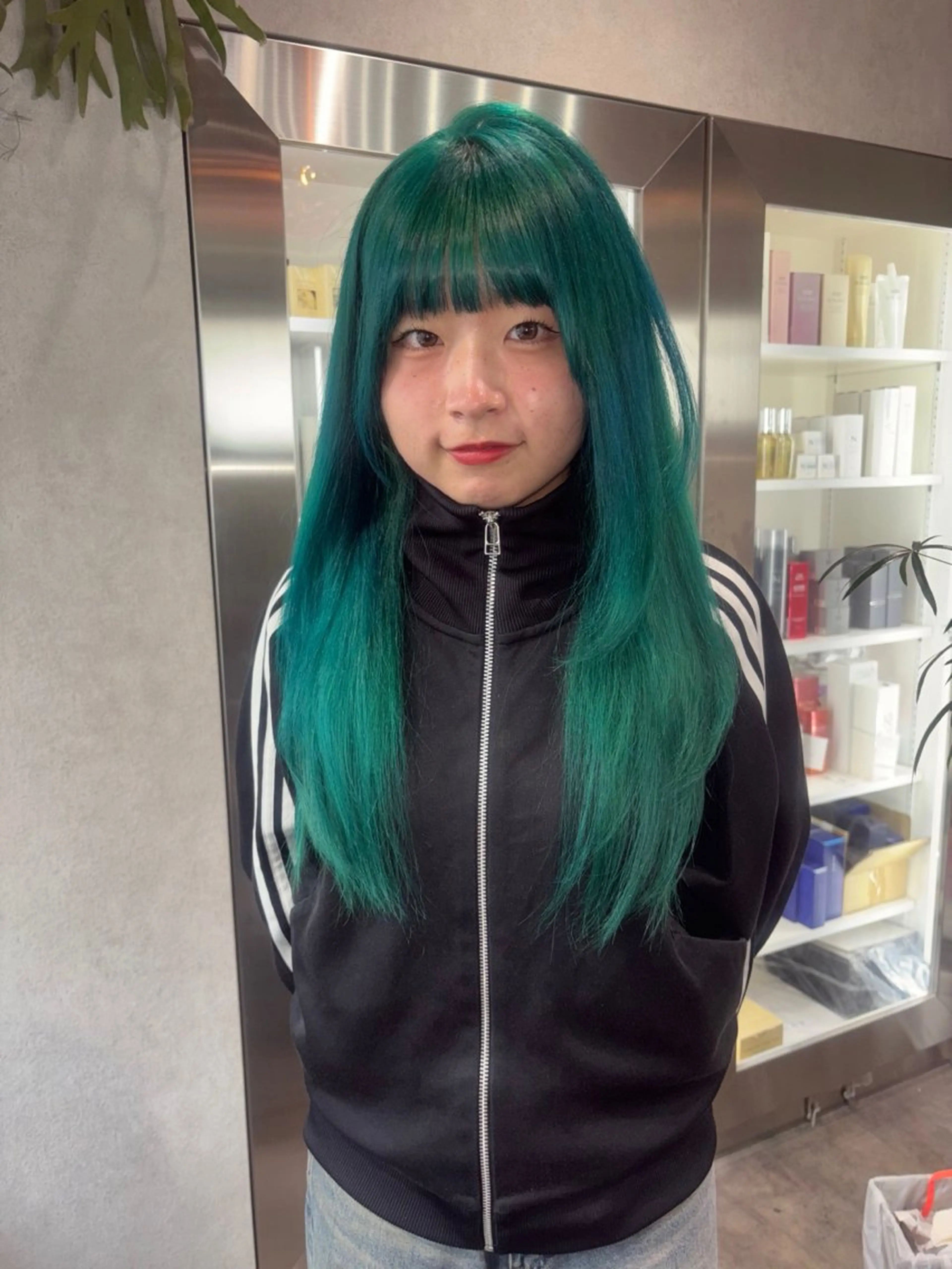 ロング カラー 切りっぱなしボブ ブリーチ ダブルカラー イヤリングカラー ハイライトカラー iona/ハイトーン /ネイルのネイルデザイン