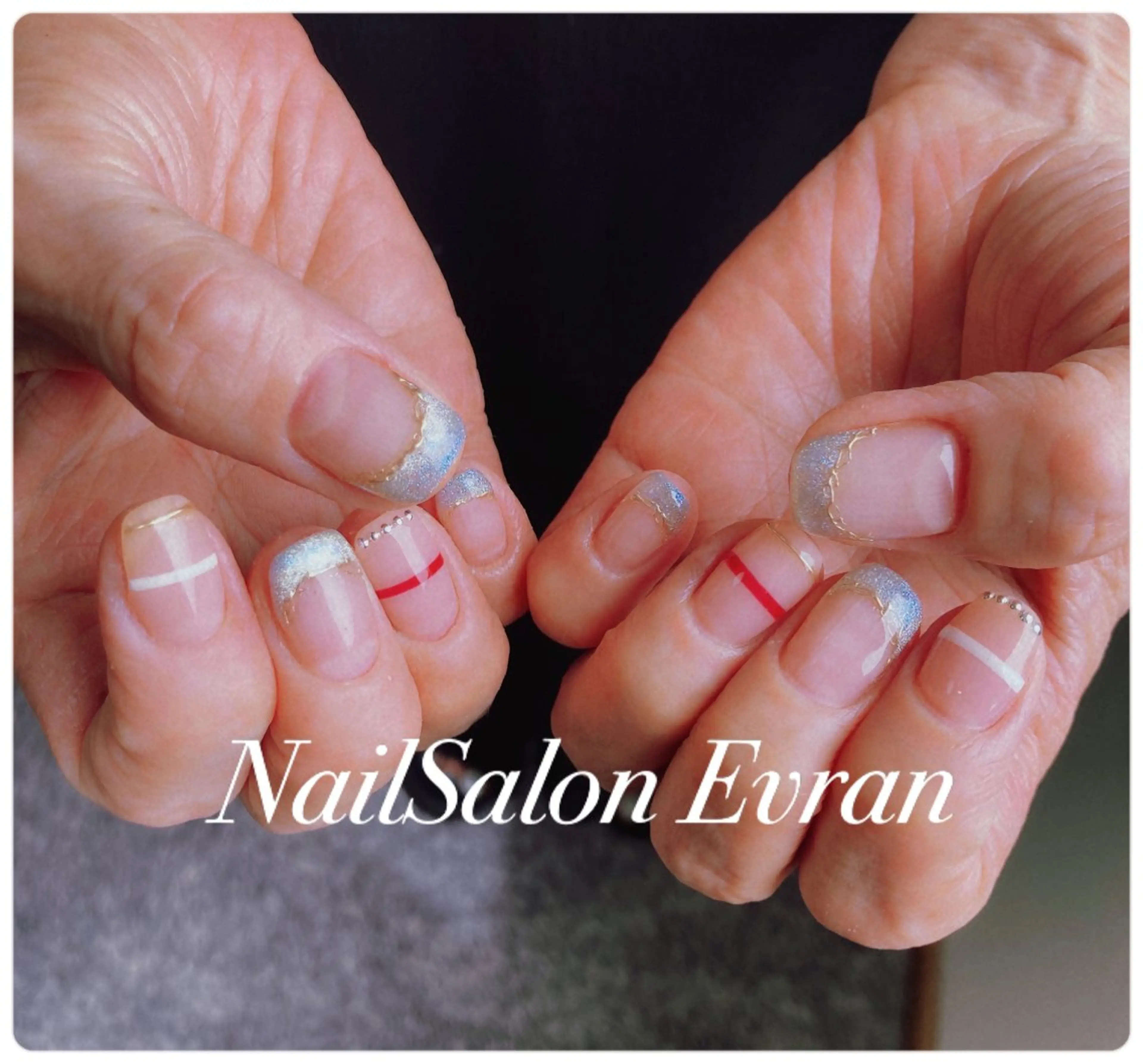 ネイル アートネイル フレンチネイル マグネットネイル 持ち込み ニュアンスネイル Nail salon Evranのネイルデザイン