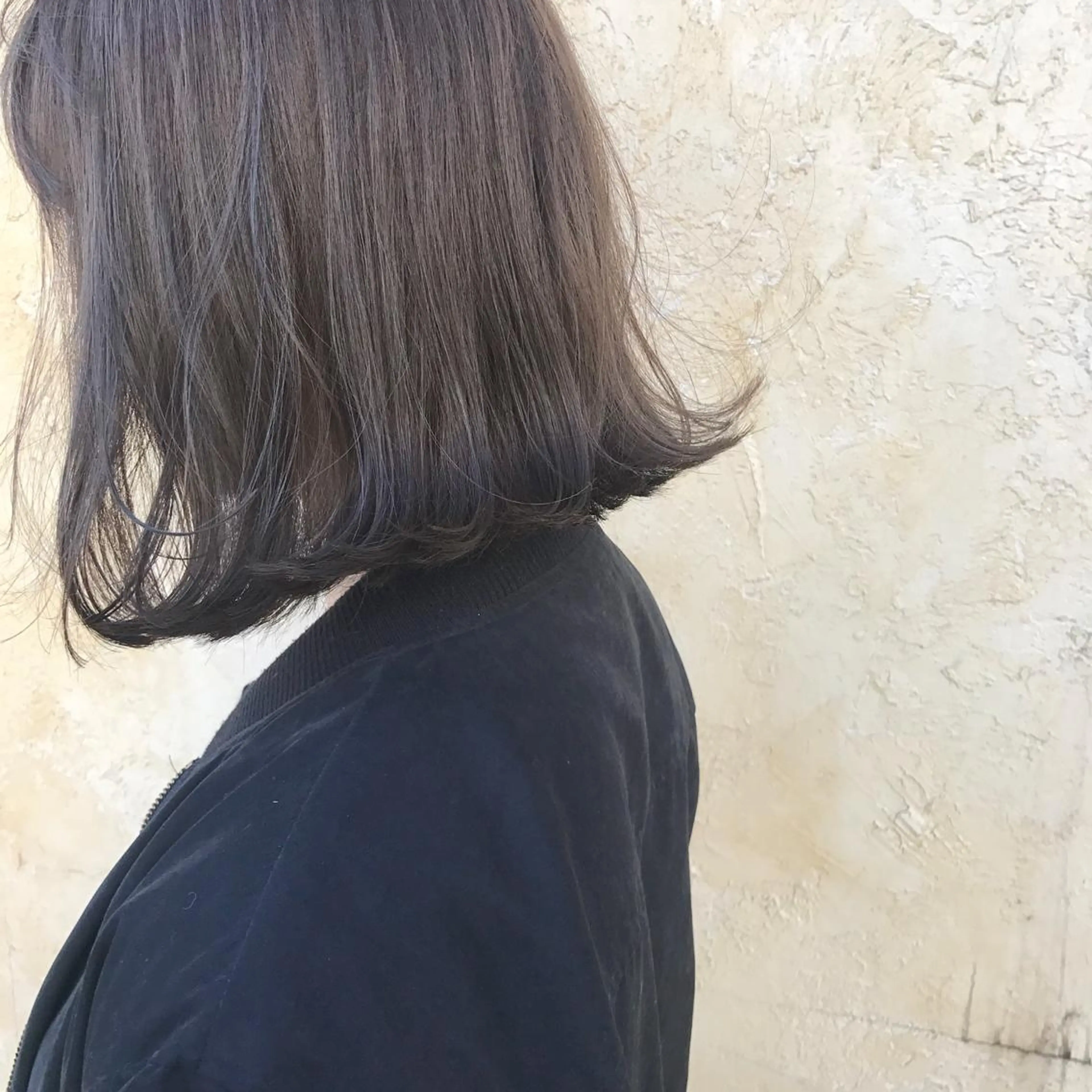 ミディアム カラー ヤスドミ ケイスケのヘアスタイル