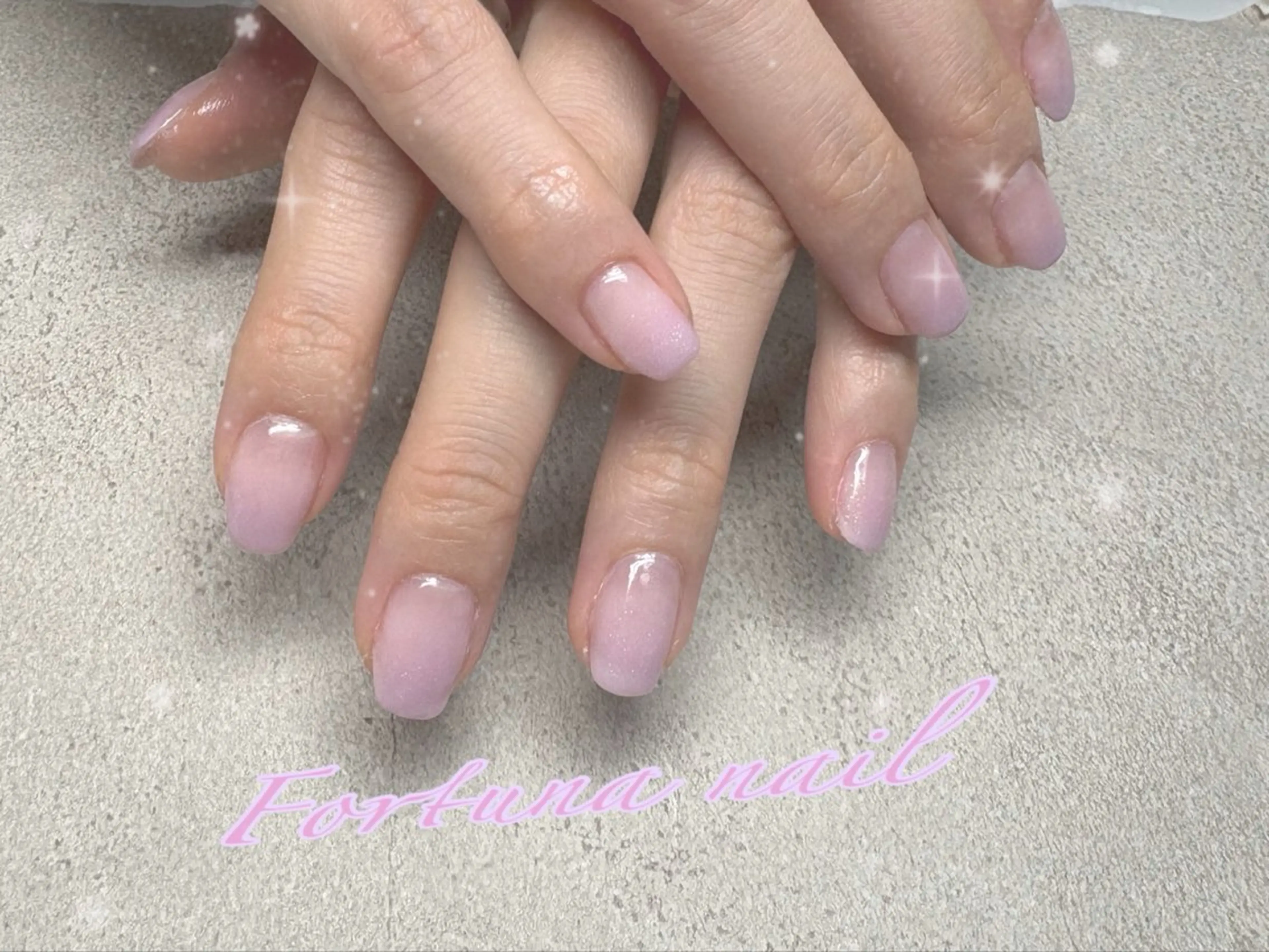 ネイル グラデーション オフィスネイル ハンドネイル Nail Head Spa Fortuna所属・Fortuna Mihoのネイルデザイン
