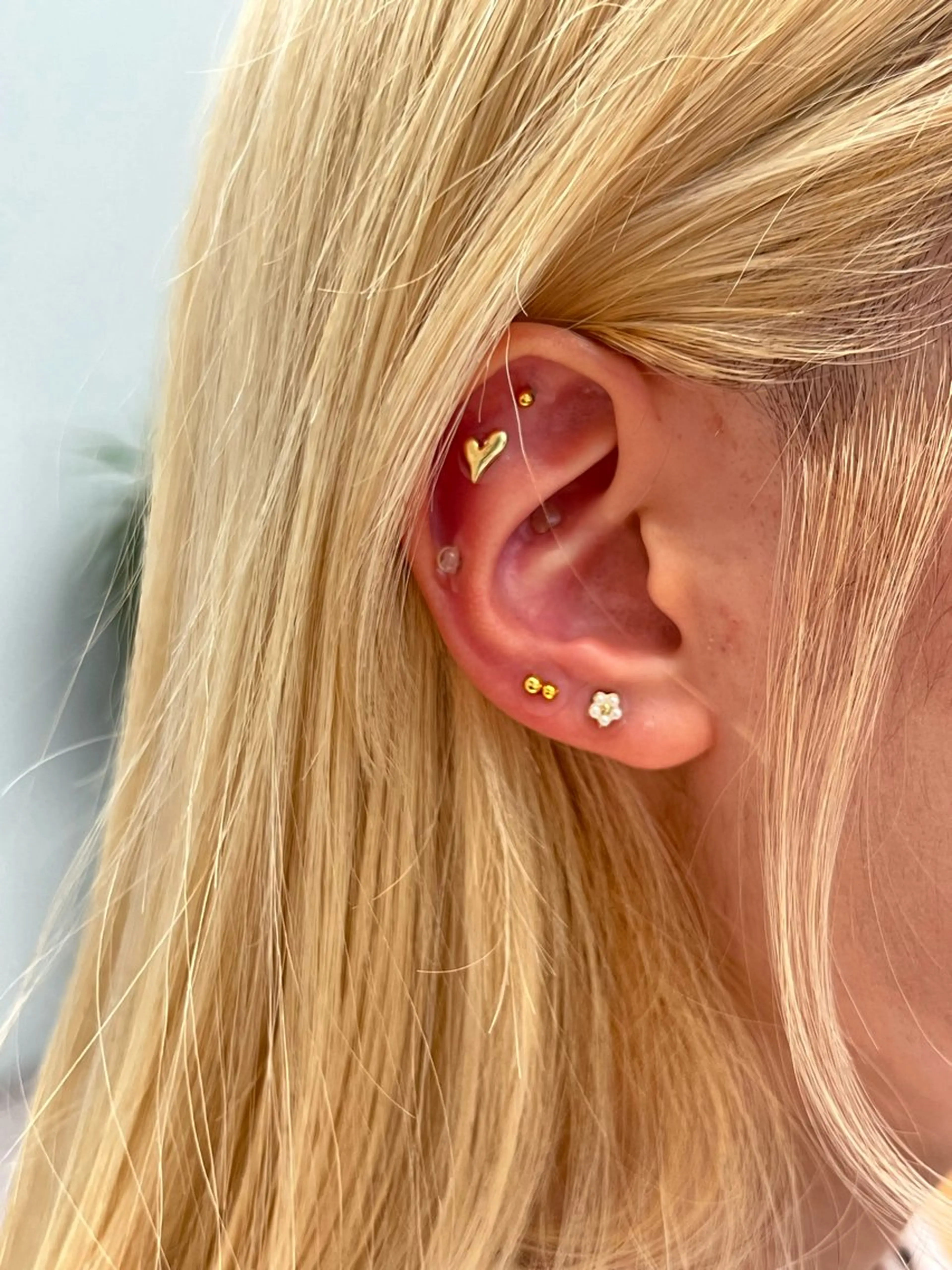 カット ヘアカラー トリートメント misch by urban所属・名駅🦢大人艶カラー 🪽カミヤアカネのヘアスタイル